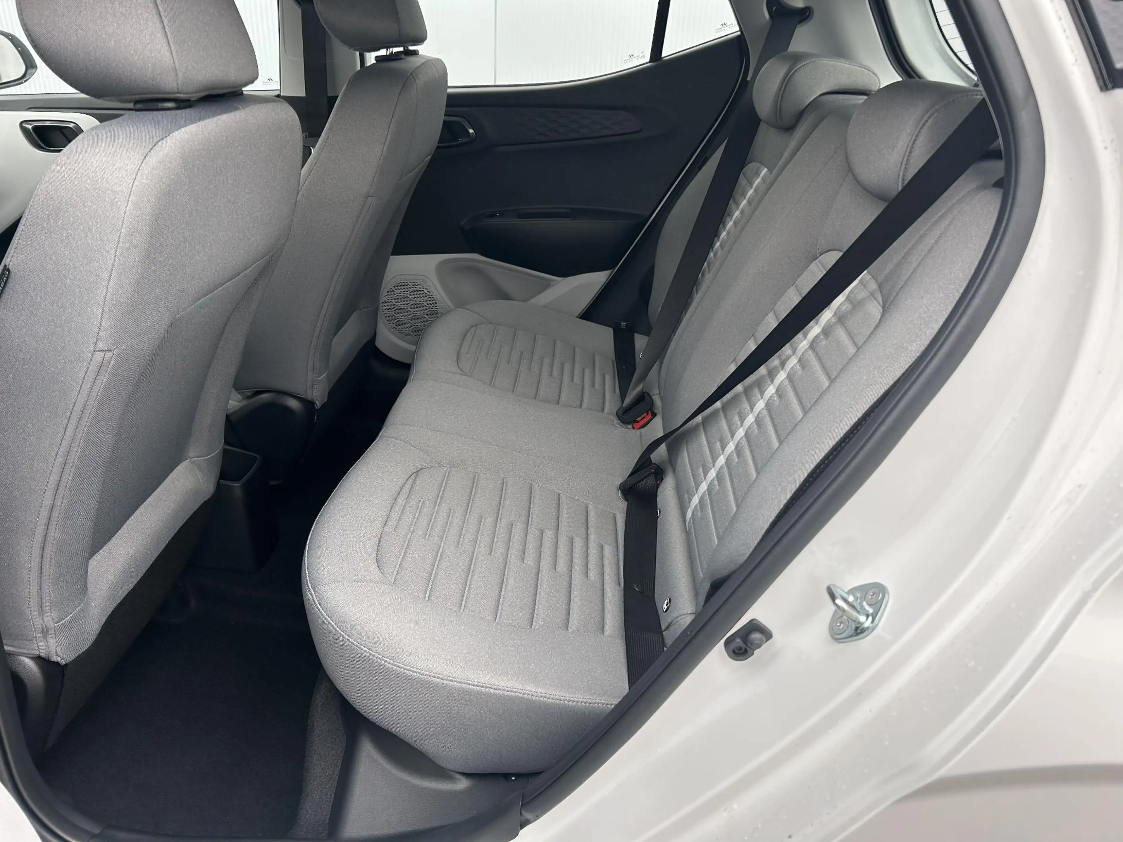 Hyundai i10 1.0 Premium / Navigatie / Cruise Control / — photo 6