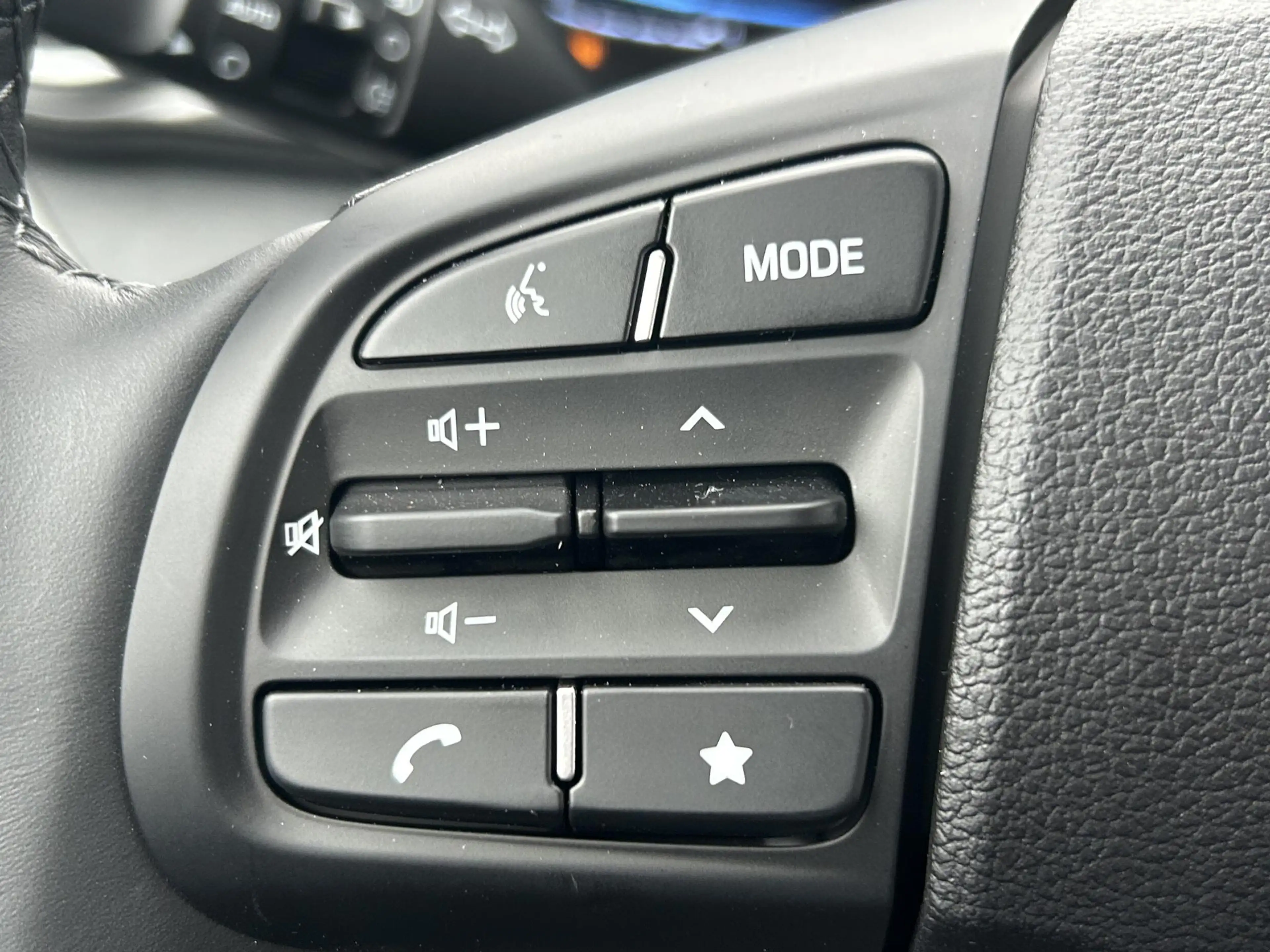 Hyundai i10 1.0 Premium / Navigatie / Cruise Control / — photo 8