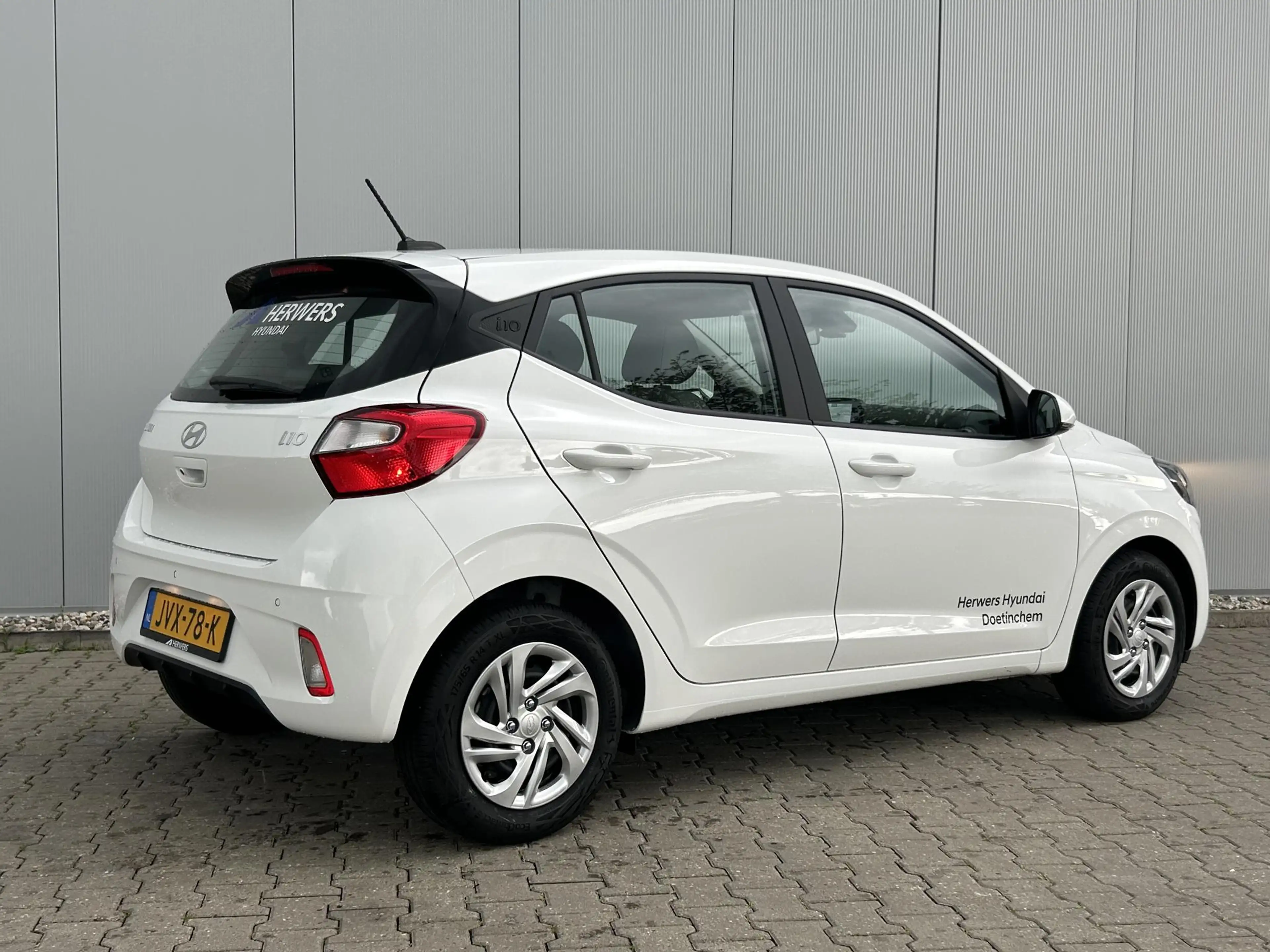 Hyundai i10 1.0 Premium / Navigatie / Cruise Control / — photo 3