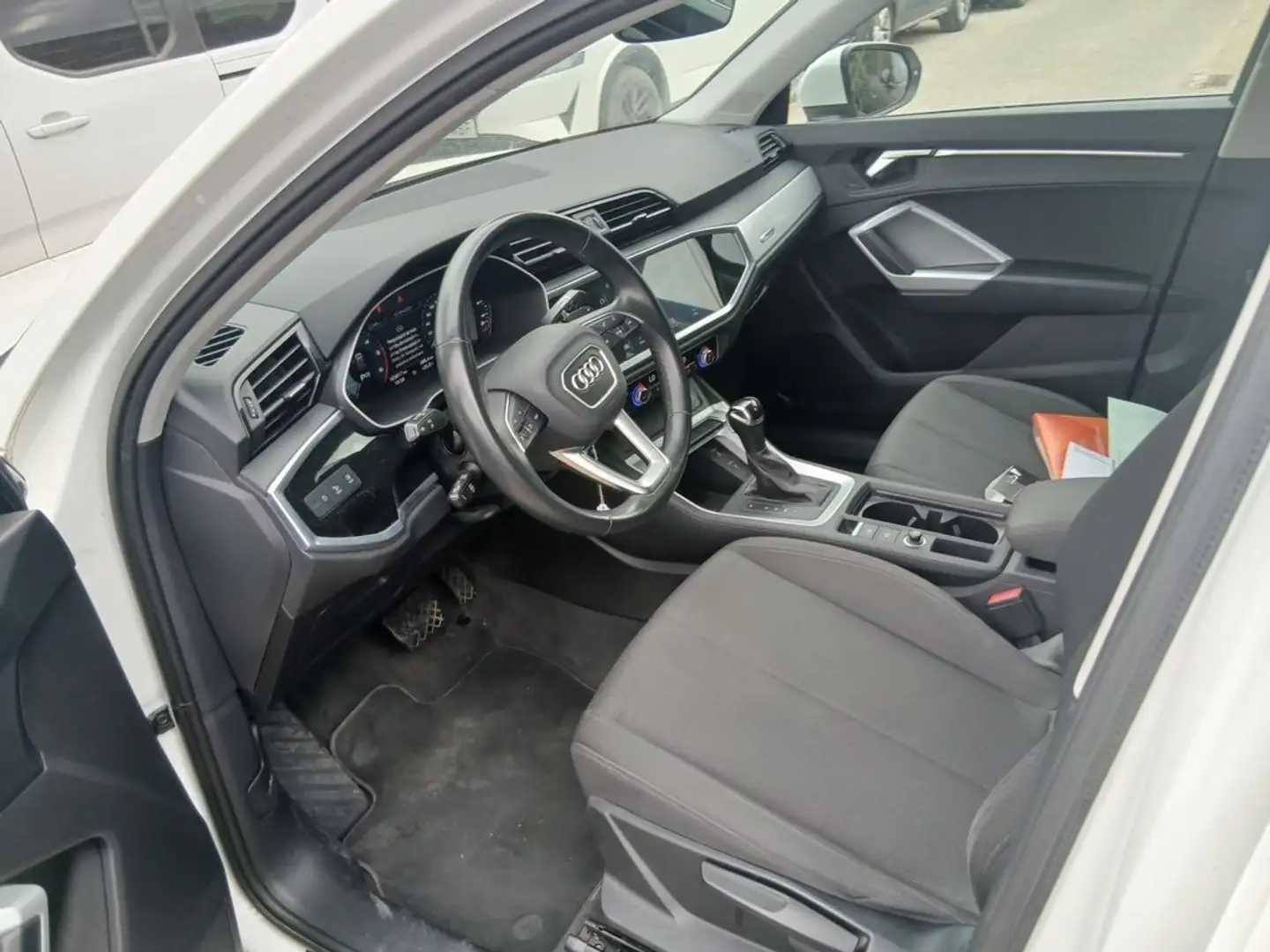Audi Q3 35 TDI Advanced S tronic 110kW Blanco - 2