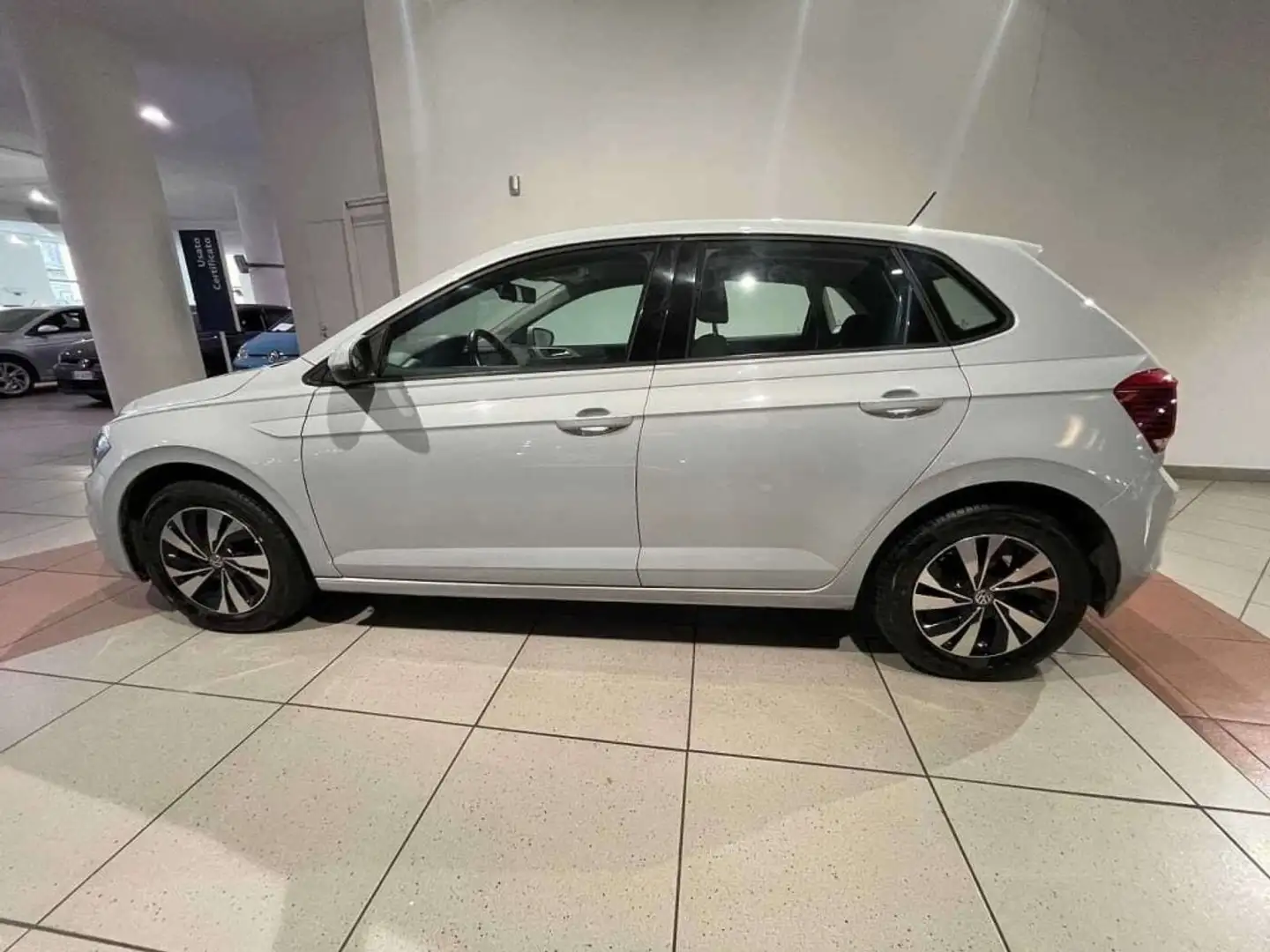 Volkswagen Polo 6ª serie 1.0 MPI 75 CV 5p. Comfortline BlueMotio Argento - 2