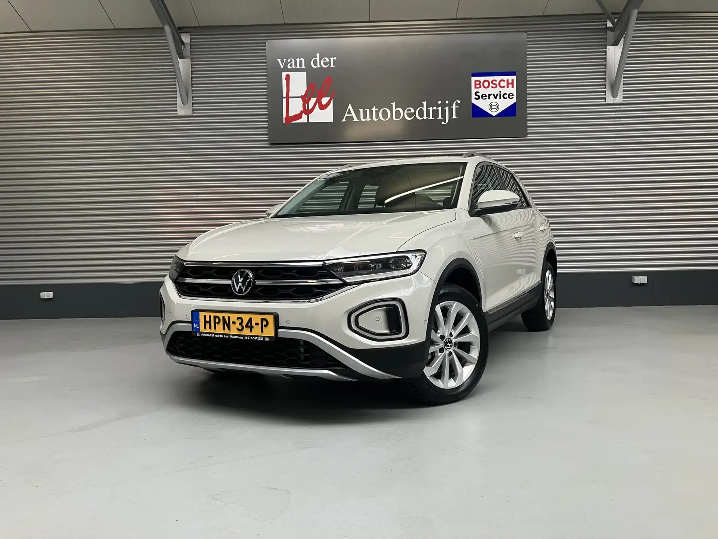 Volkswagen T-Roc 1.5 TSI STYLE/IQ DRIVE/IQ LIGHT/PDC/CAM/KEY-LESS/E Grigio - 1