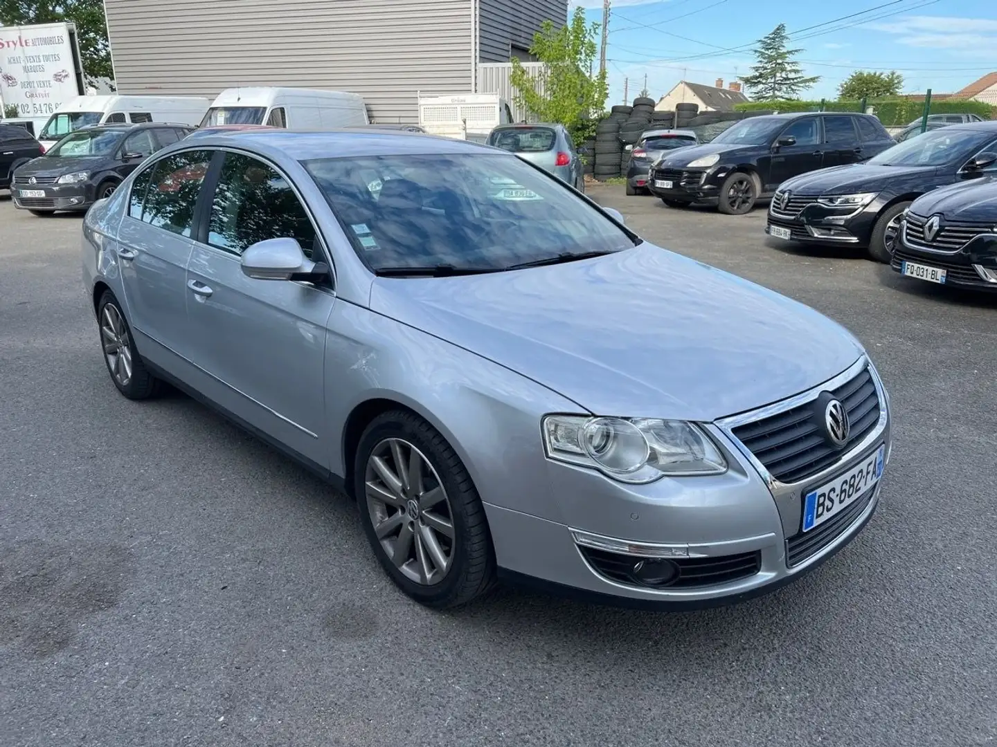 Volkswagen Passat 2.0 TDI 140CH CONFORTLINE DSG6 Grijs - 1