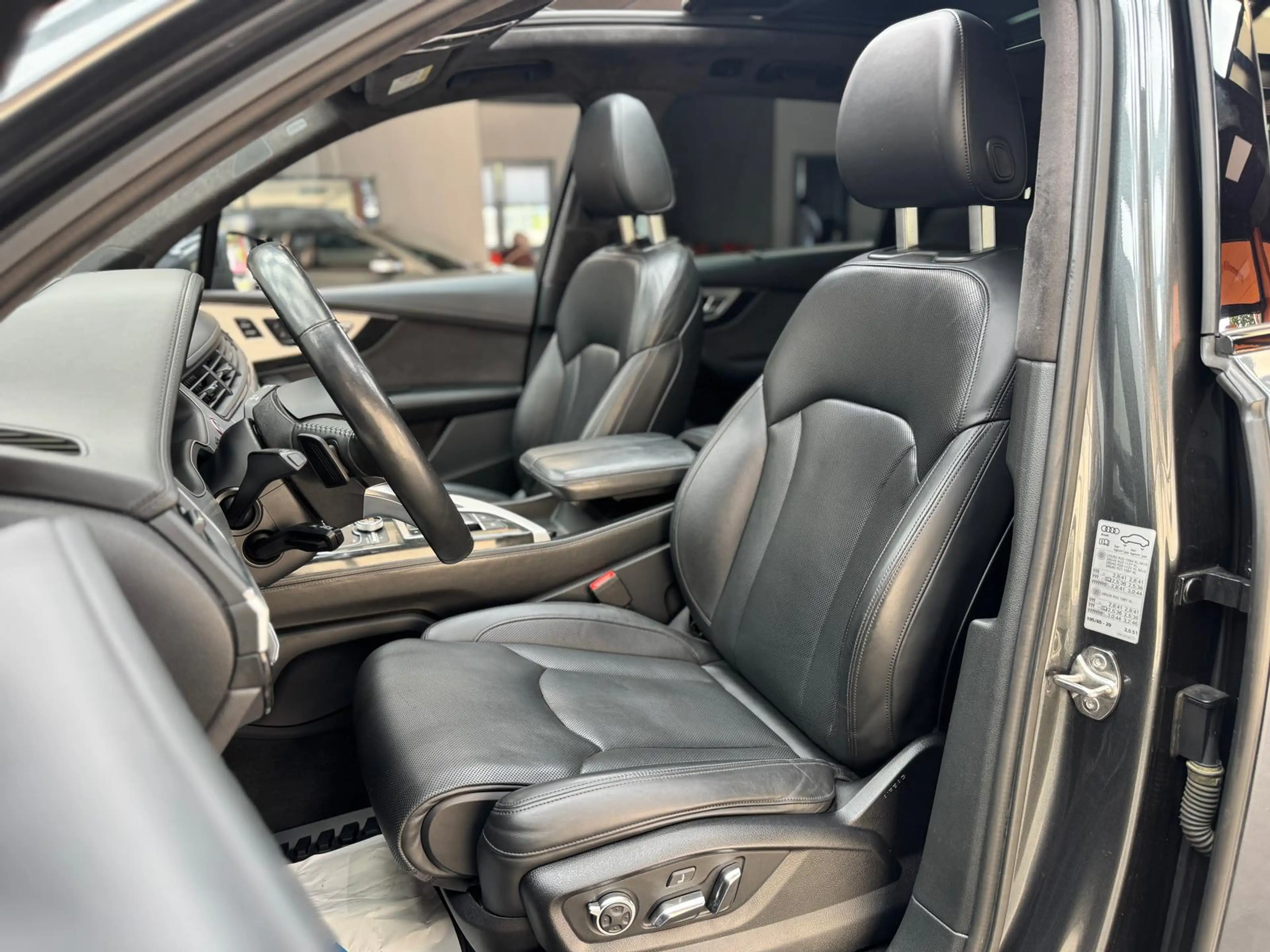 Audi SQ7 4.0 TDI quattro |KAM|PANO|ACC|BOSE|MATRIX| — photo 15