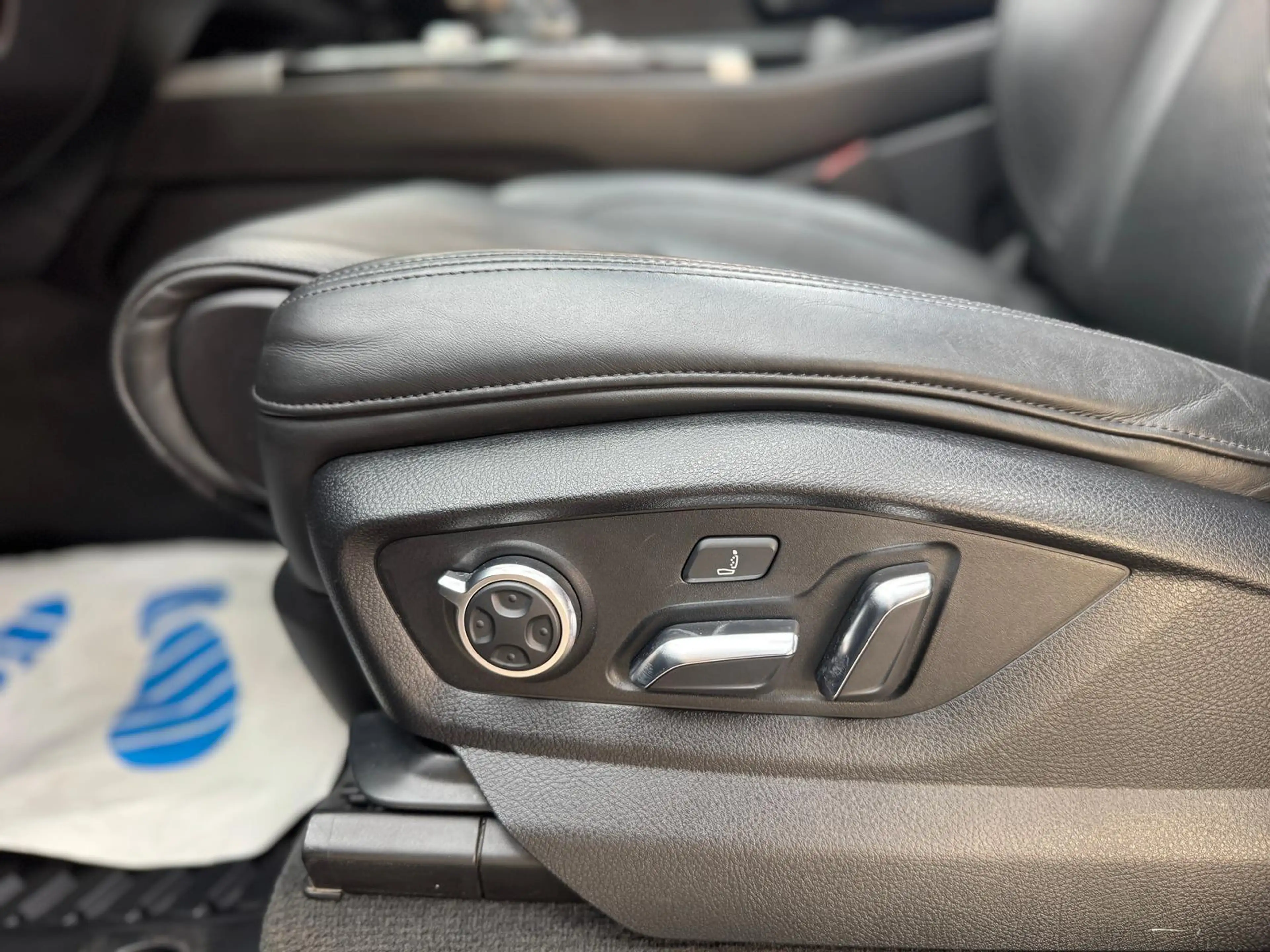 Audi SQ7 4.0 TDI quattro |KAM|PANO|ACC|BOSE|MATRIX| — photo 14