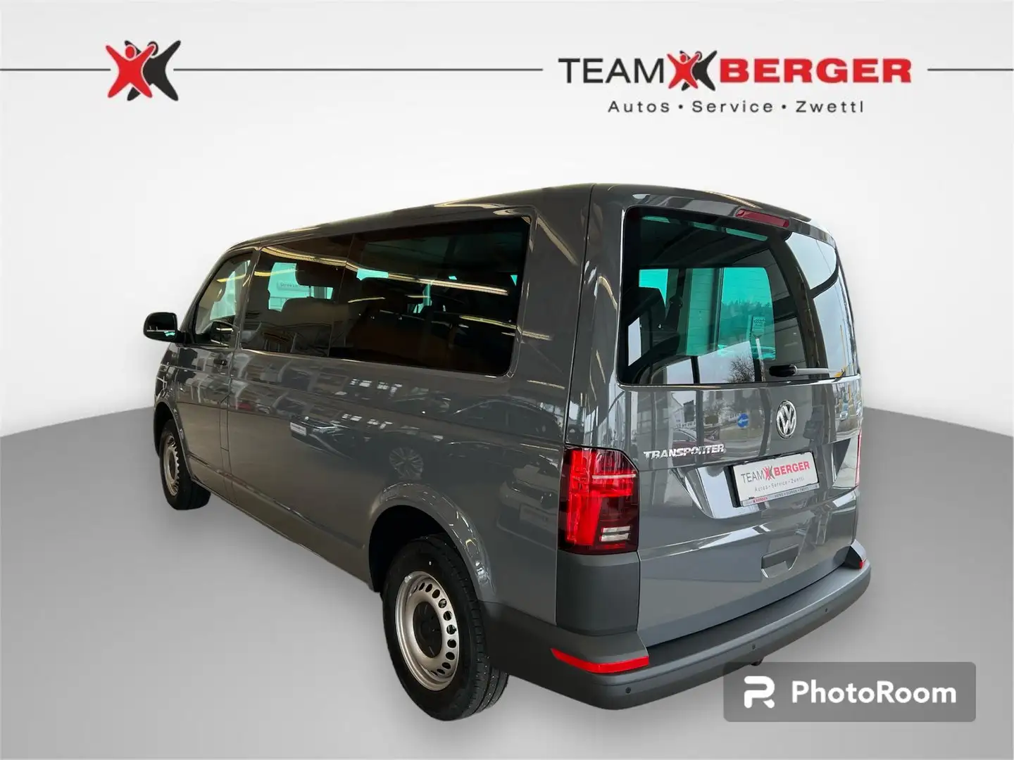 Volkswagen T6.1 Transporter Kombi LR TDI Gris - 2