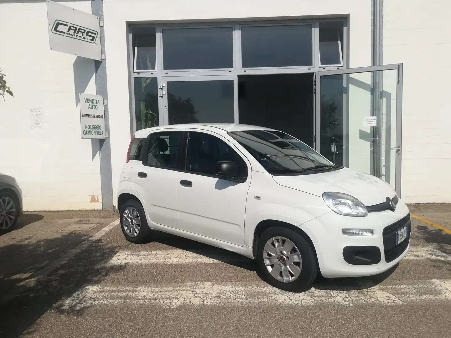 Fiat Panda van 4 posti Wit - 1