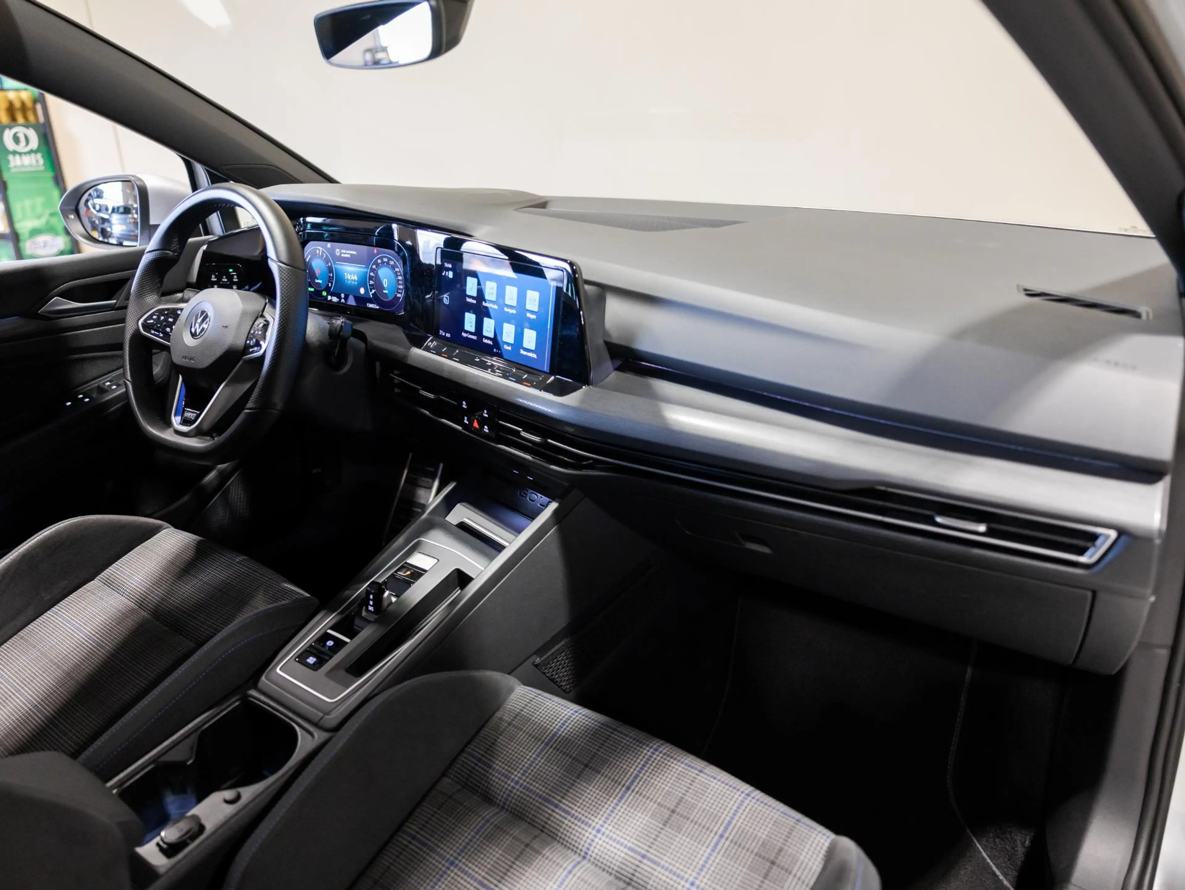 Volkswagen Golf GTE 1.4 eHybrid SOH 90% / 245pk / NAP / Apple CarPlay — photo 5