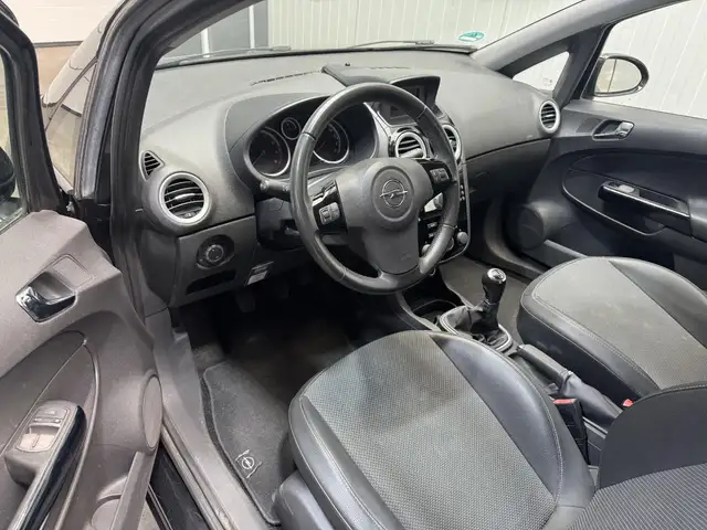Opel Corsa view 10
