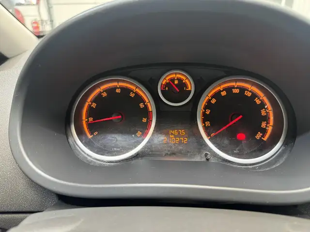 Opel Corsa view 12