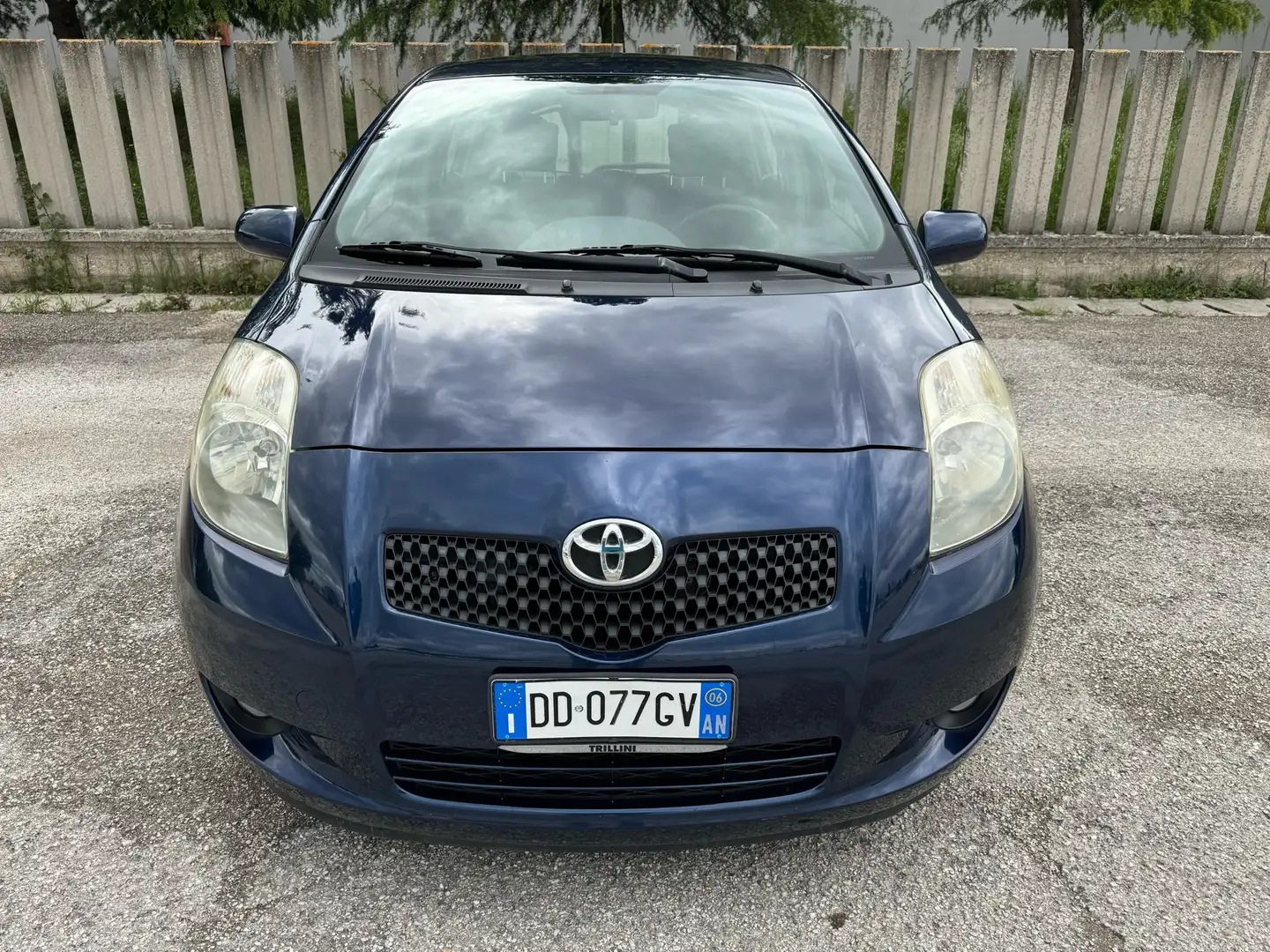 Toyota Yaris 1.0 5P SOL - NEOPATENTATI Blu/Azzurro - 1