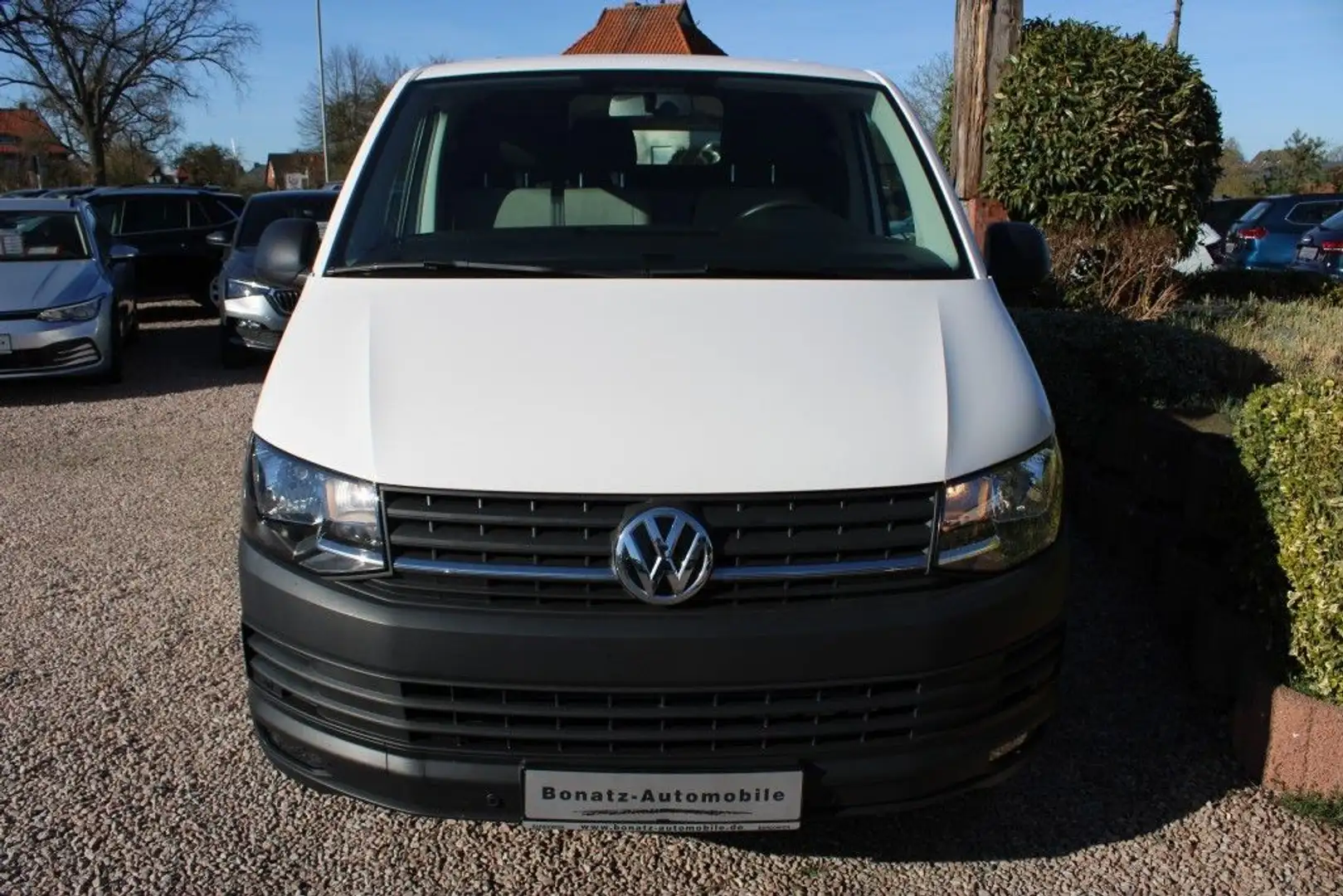 Volkswagen T6 Transporter Lang *Klima,Sitzhzg,AHK,3 Sitze,PDC,Standhzg* Weiß - 2
