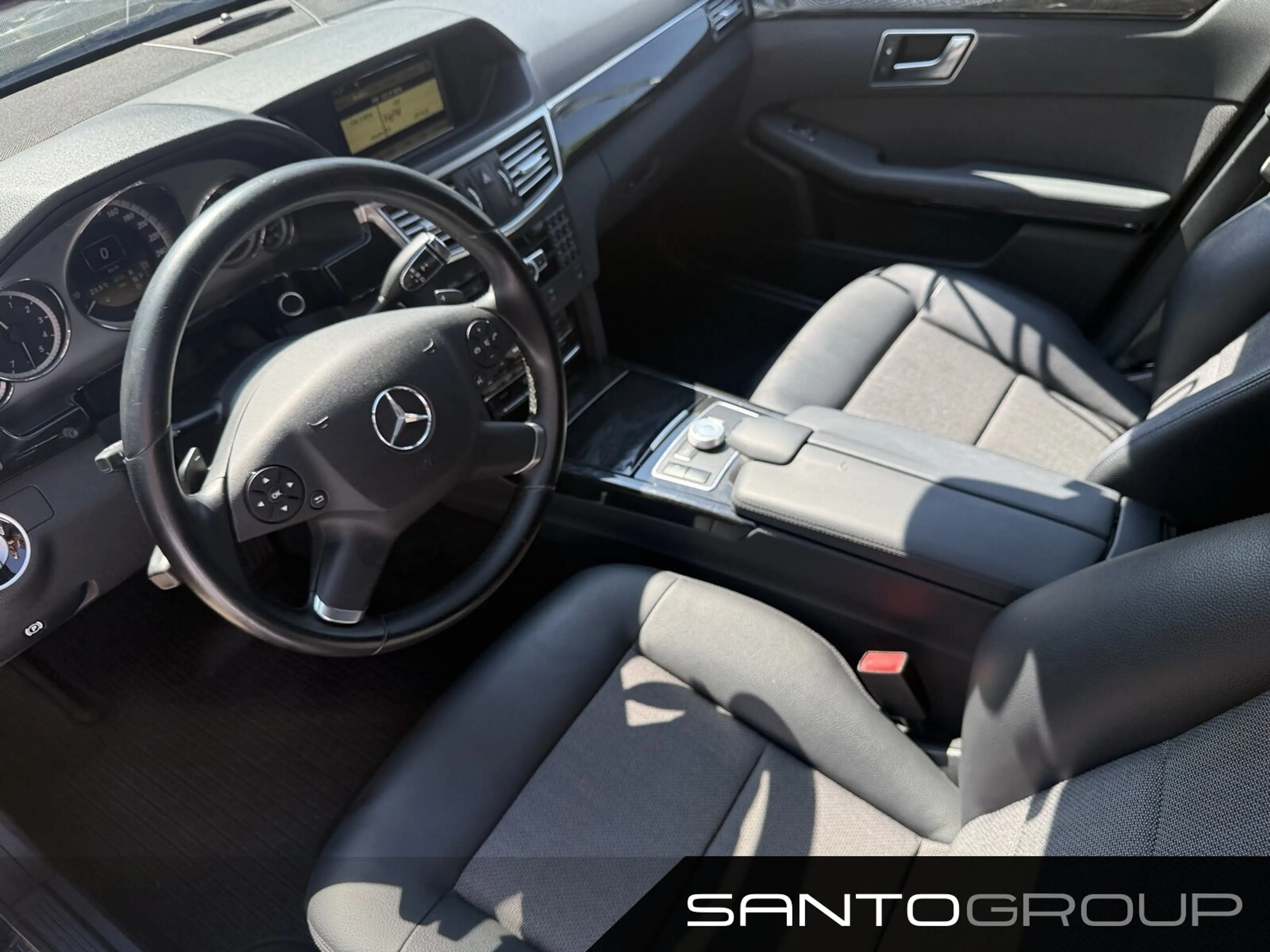 Mercedes-Benz E 250 E 250 BlueEFFICIENCY T-Modell Avantgarde/Klima — photo 11