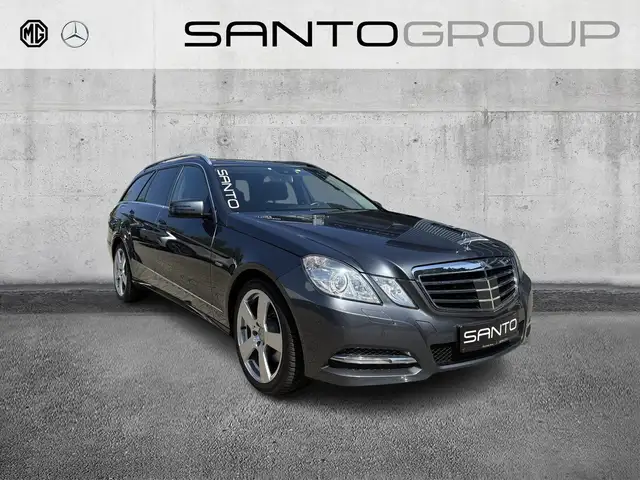 Mercedes-Benz E 250 BlueEFFICIENCY T-Modell Avantgarde/Klima COMAND APS/Distronic/Autom./Park-Assist./DVD-Player mit Regionalcode 2/Sitzhzg.