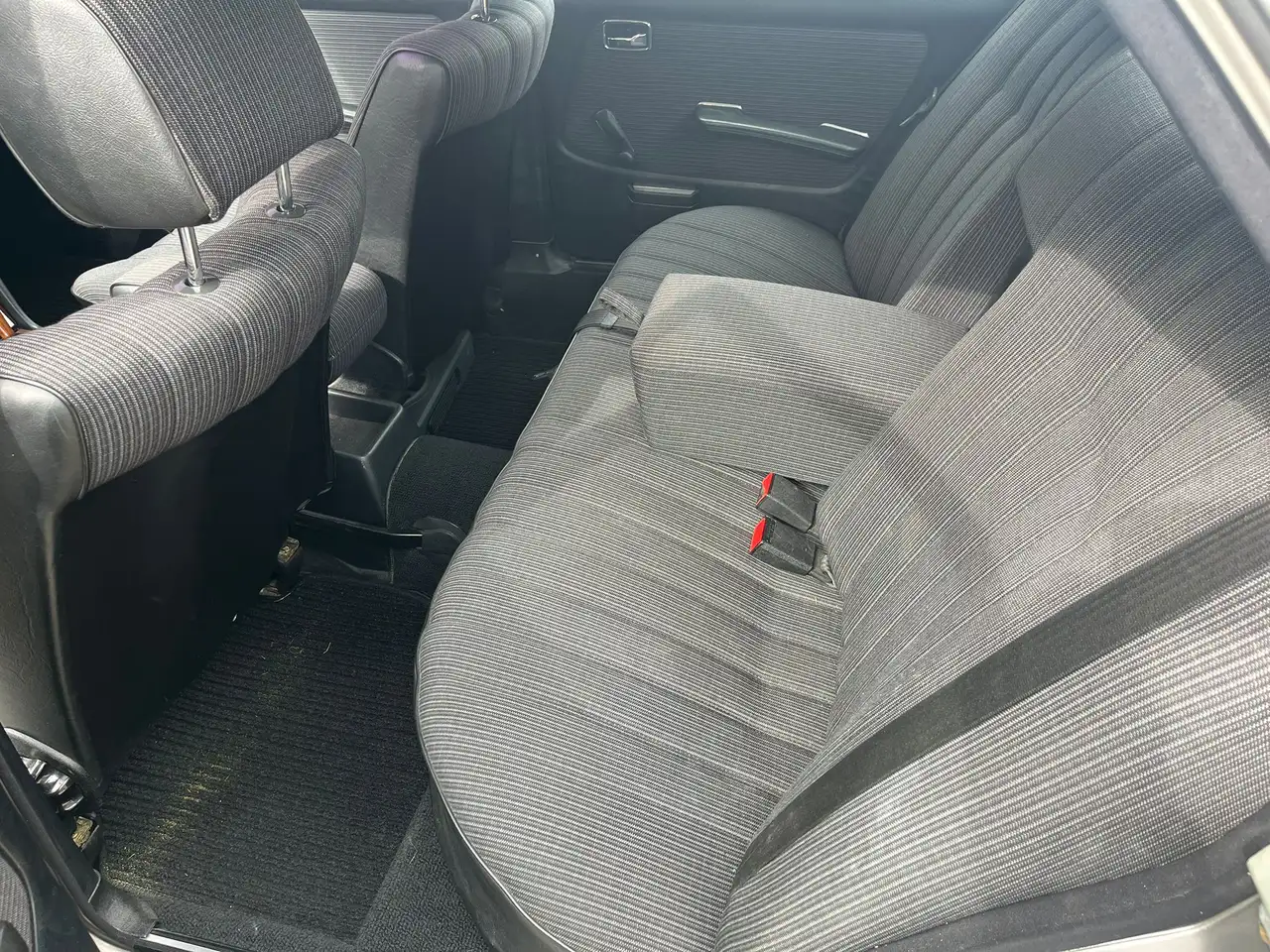 Mercedes-Benz W123 230e, foto 12