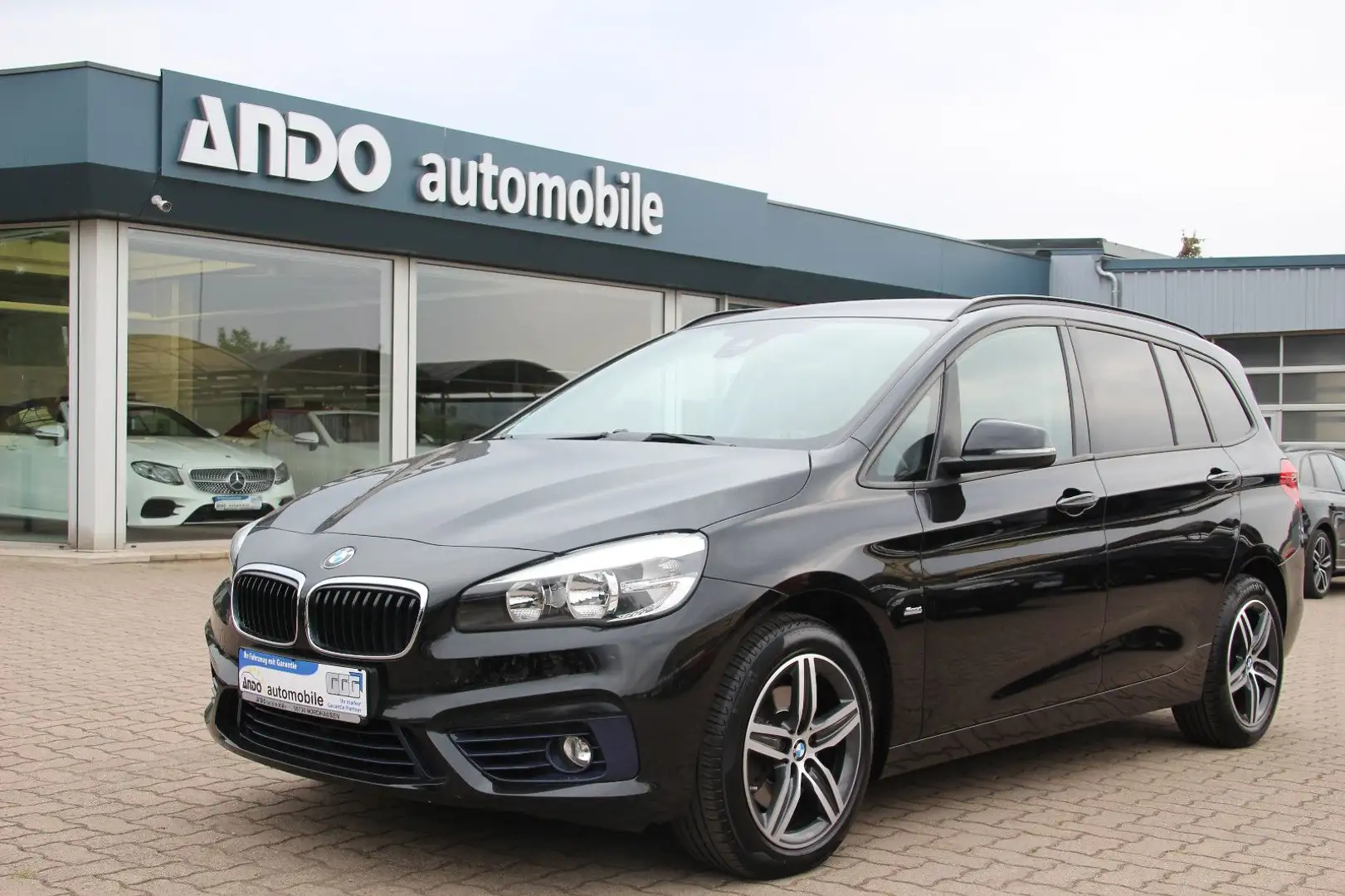 BMW 218 Sport-Line 7Sitzer Motorproblem Noir - 1