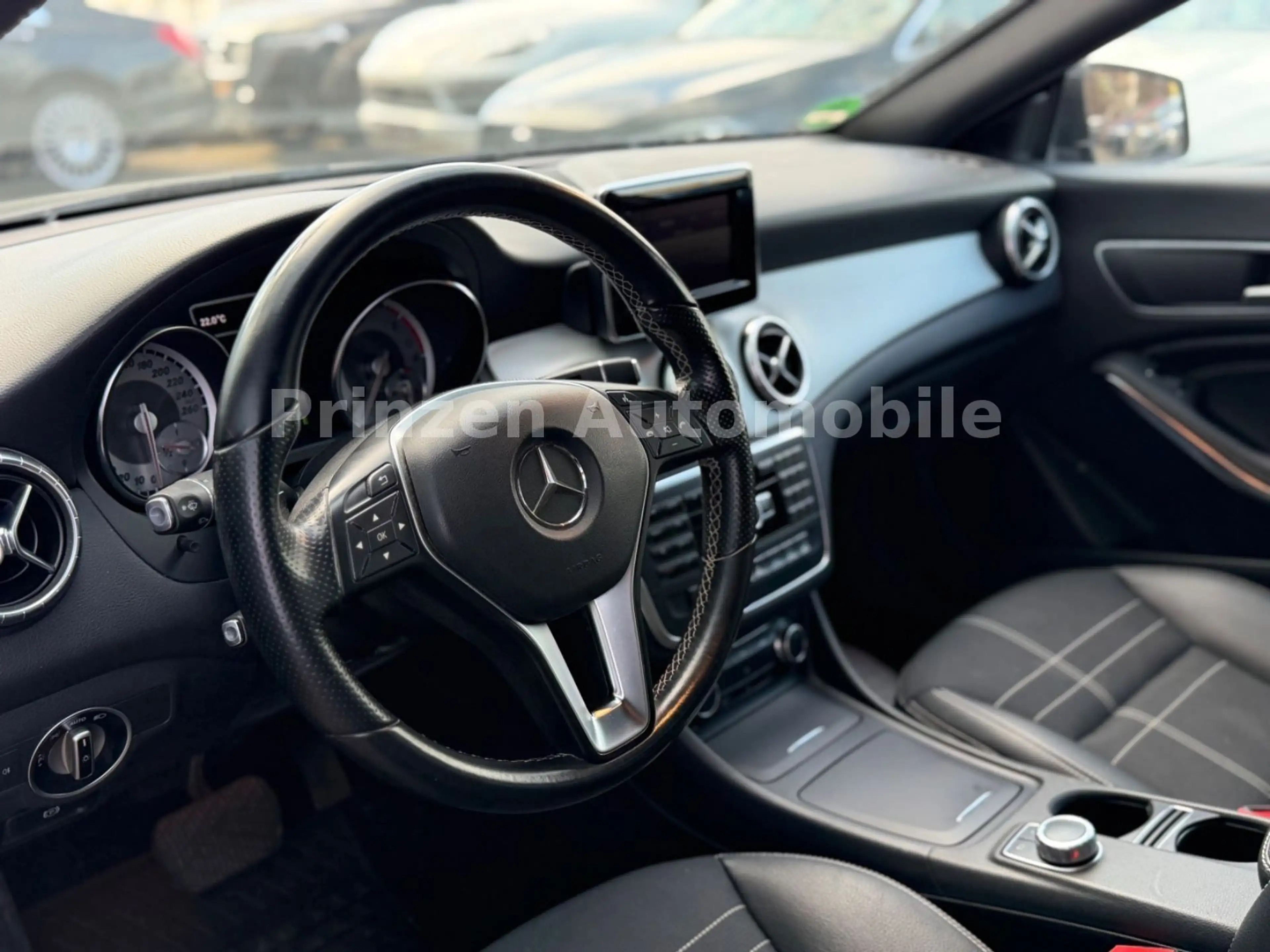 Mercedes-Benz CLA 220 CDI*AUT*XENON*AMBIENTE*AGILITY*COC — photo 8