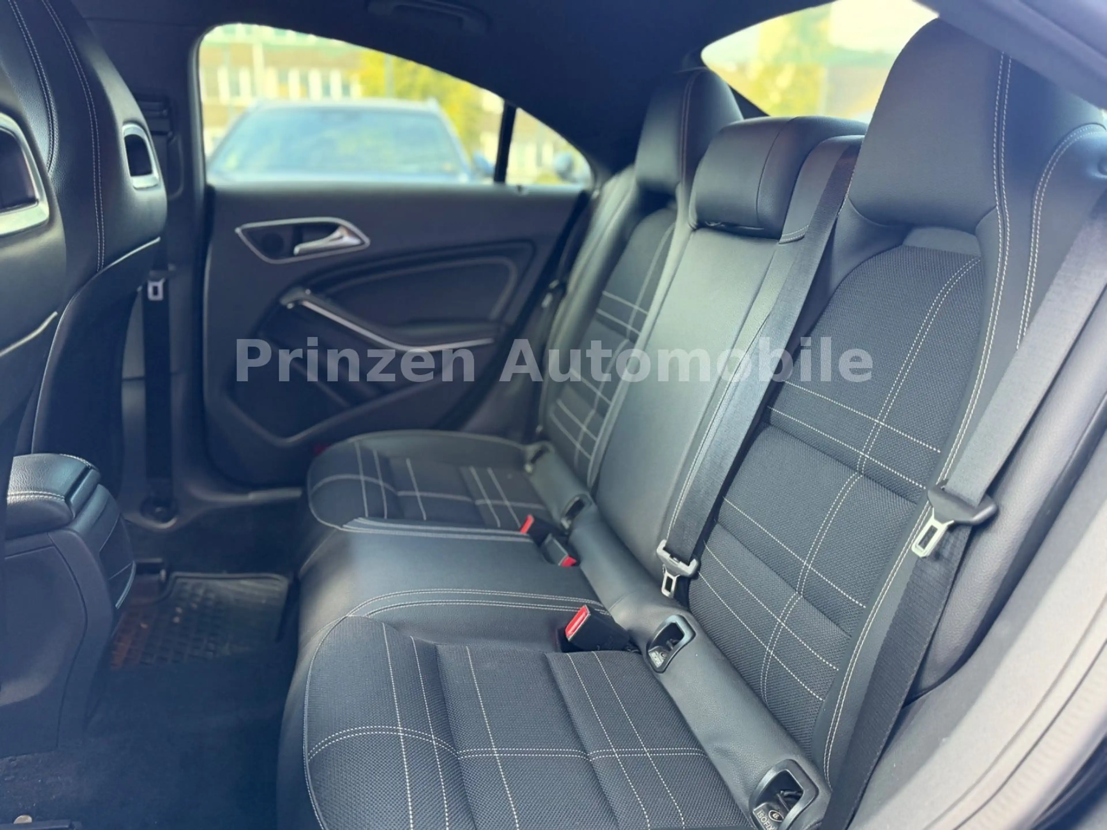 Mercedes-Benz CLA 220 CDI*AUT*XENON*AMBIENTE*AGILITY*COC — photo 10