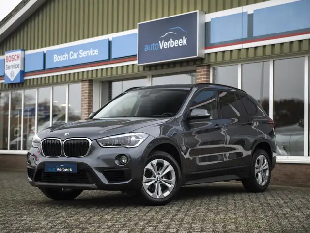 BMW X1 sDrive18iA Centennial Executive | LED | Navi | Tre