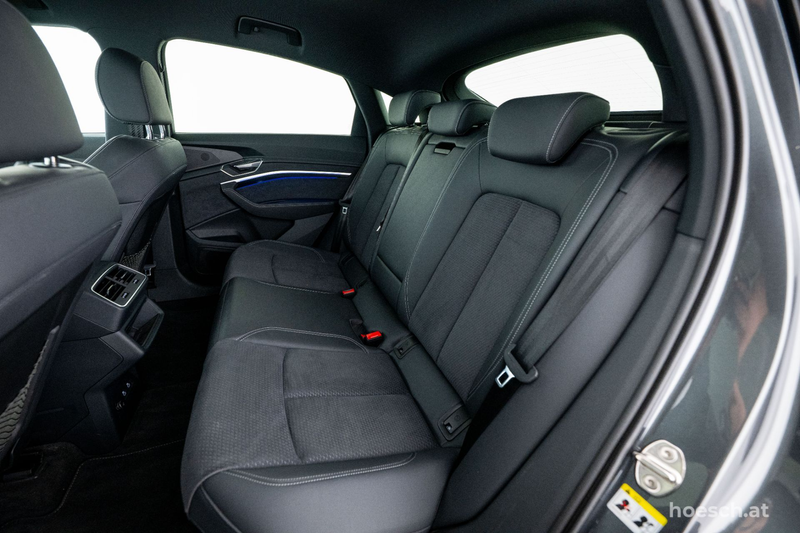Audi Q8 e-tron e-tron SB 50 quattro 2xS-LINE BLACK MATRIX -50% — photo 7