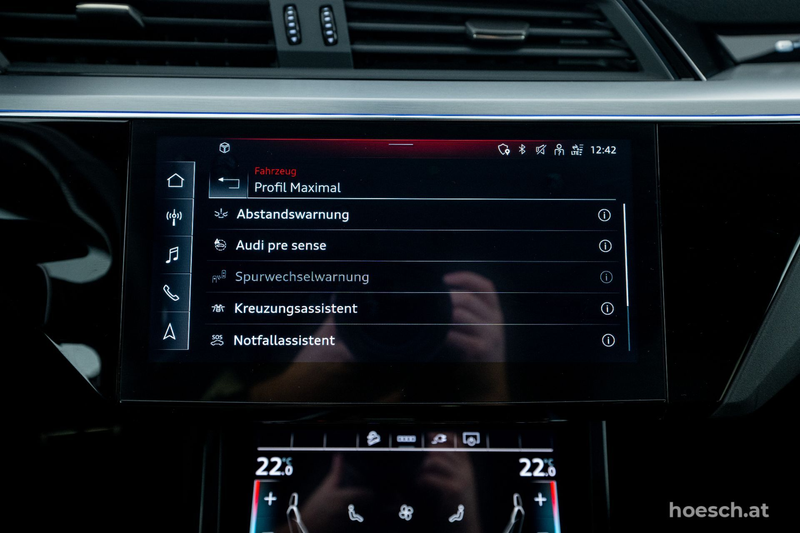 Audi Q8 e-tron e-tron SB 50 quattro 2xS-LINE BLACK MATRIX -50% — photo 15