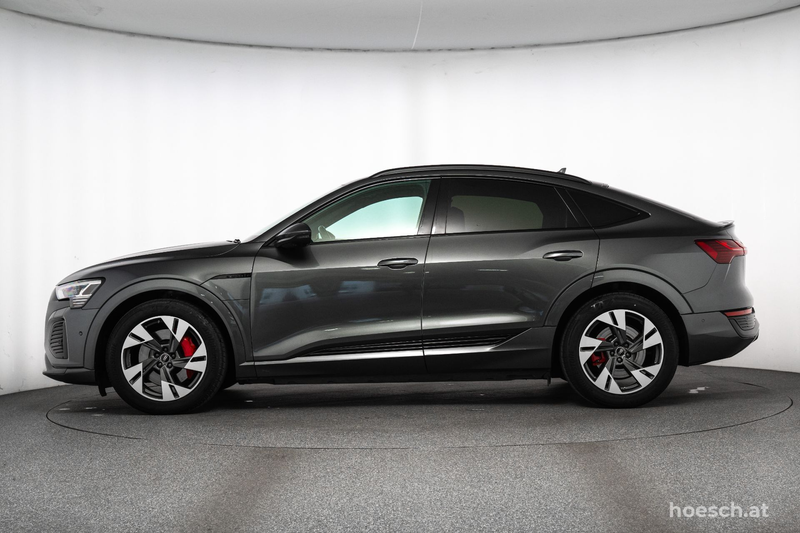 Audi Q8 e-tron e-tron SB 50 quattro 2xS-LINE BLACK MATRIX -50% — photo 3