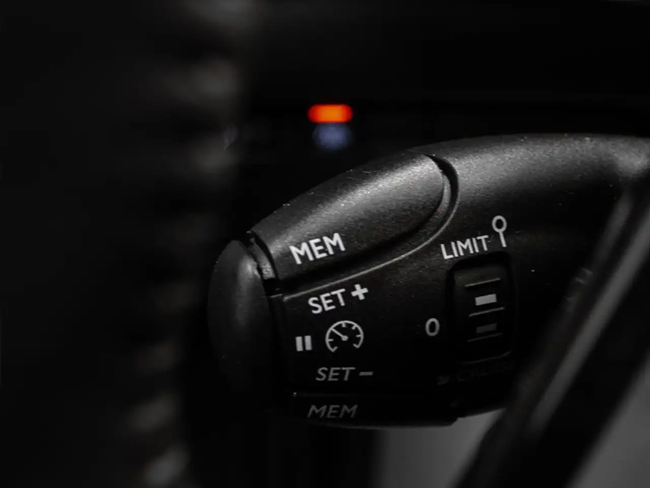 Peugeot 2008 50 kWh Active 25