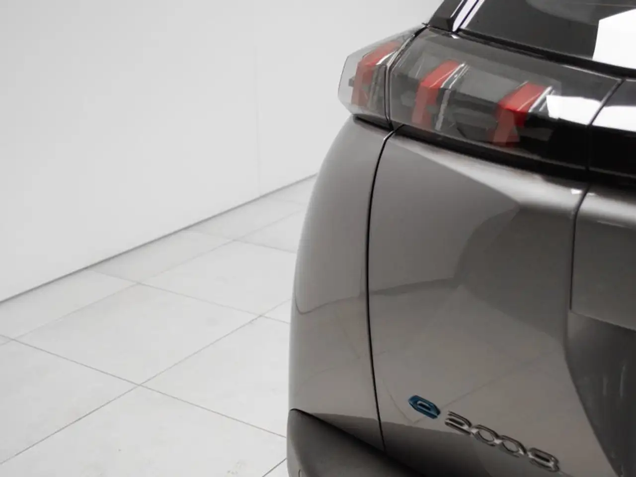 Peugeot 2008 50 kWh Active 18