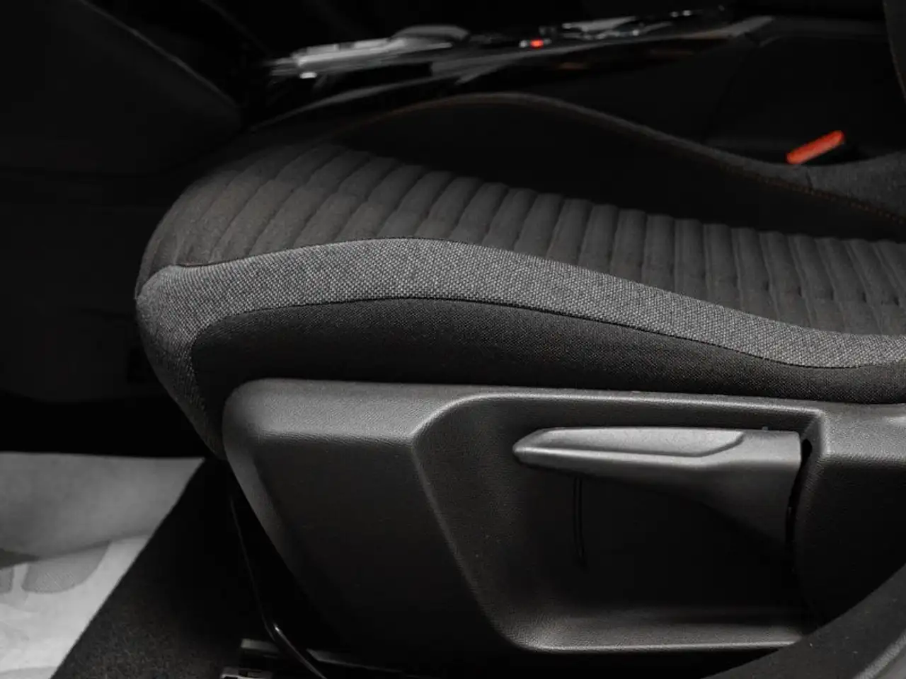 Peugeot 2008 50 kWh Active 21