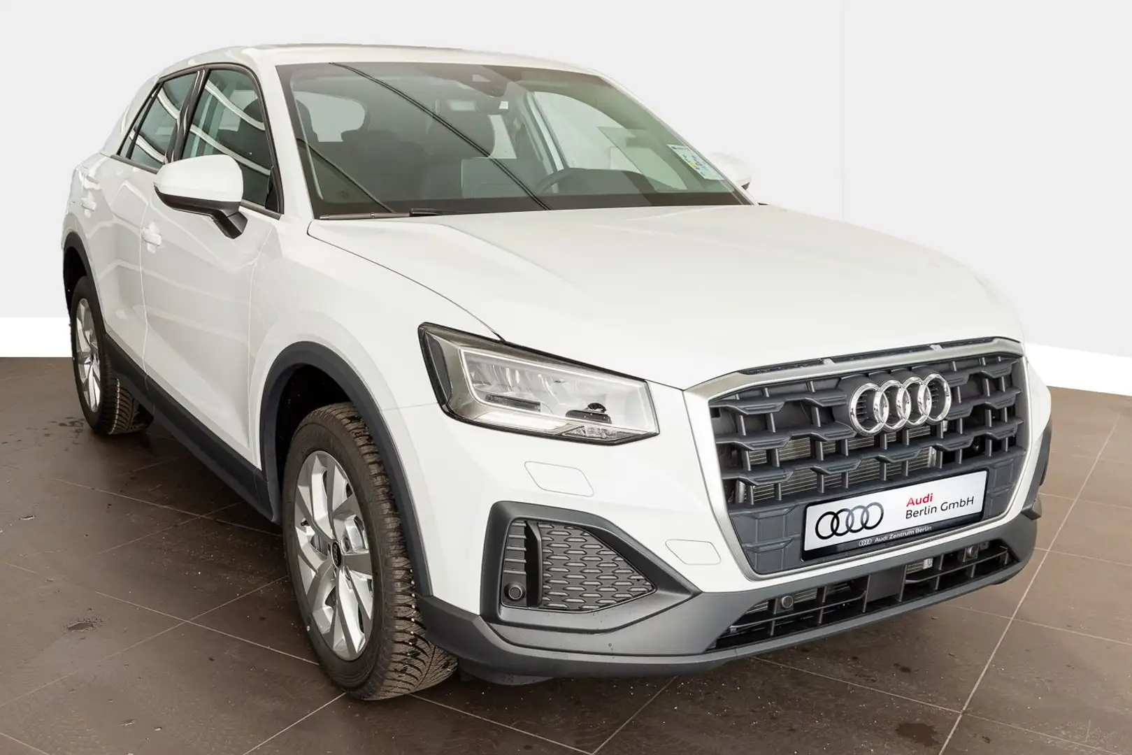 Audi Q2 35 TFSI S tronic Weiß - 2