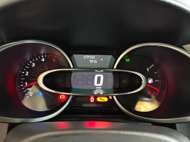 Renault Clio view 8