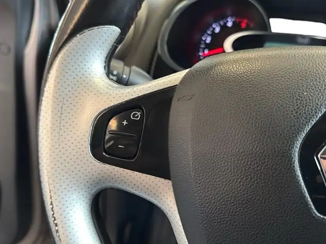 Renault Clio view 7