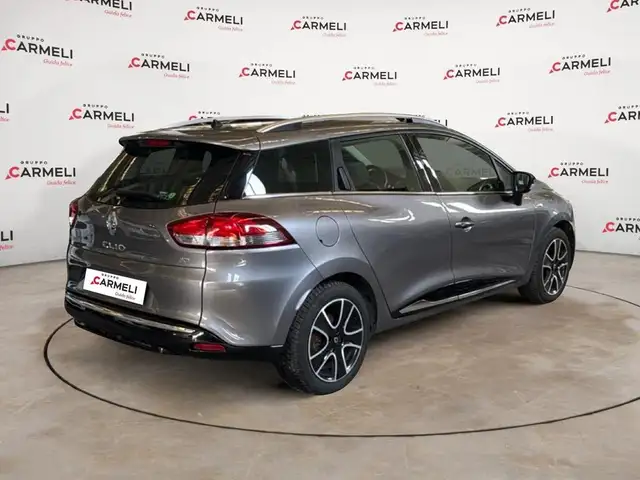 Renault Clio view 3
