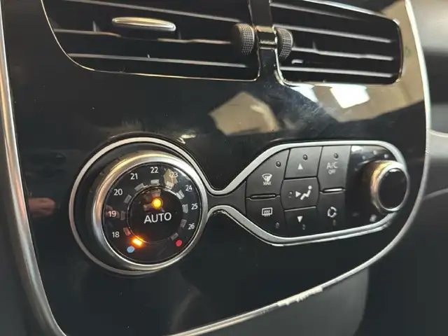Renault Clio view 12