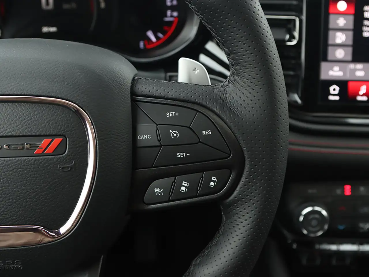 Dodge Durango снимка Dodge Durango