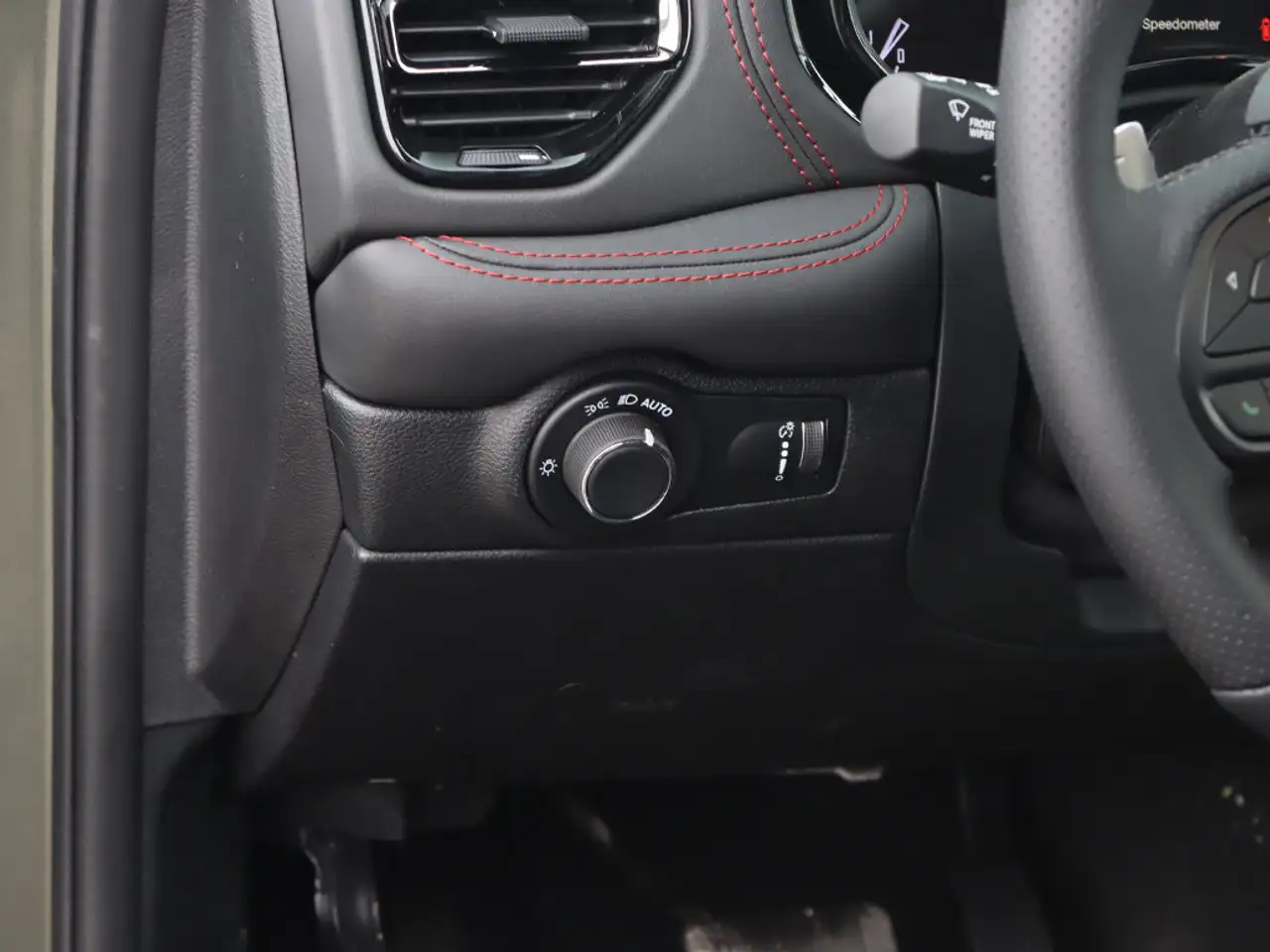 Dodge Durango снимка Dodge Durango