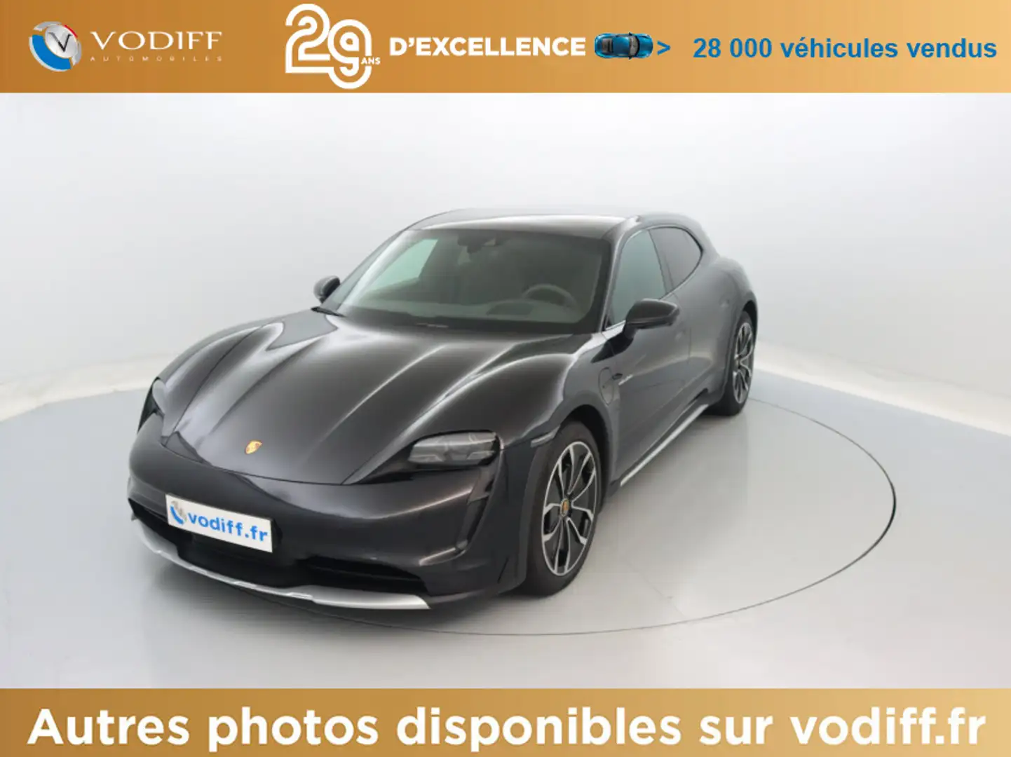 Porsche Taycan 4 CROSS TURISMO 476 CV Schwarz - 1