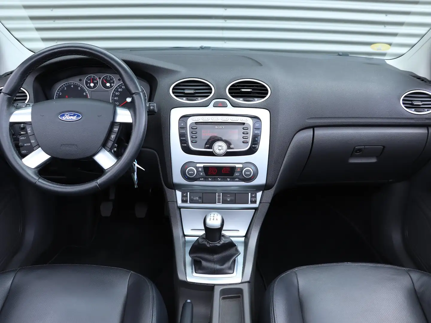 Ford Focus CC Coupé-Cabriolet 2.0-16V Titanium *Leder*Stoelverw. Marrón - 2