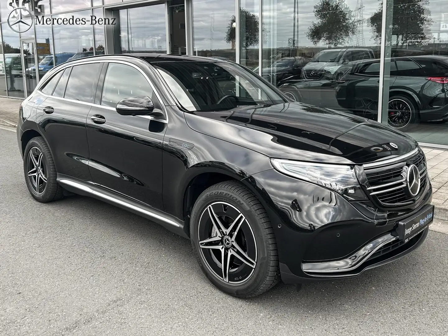 Mercedes-Benz EQC 400 4M AMG MBUX+360°+HUD+Distro+M-LED+19 Noir - 2
