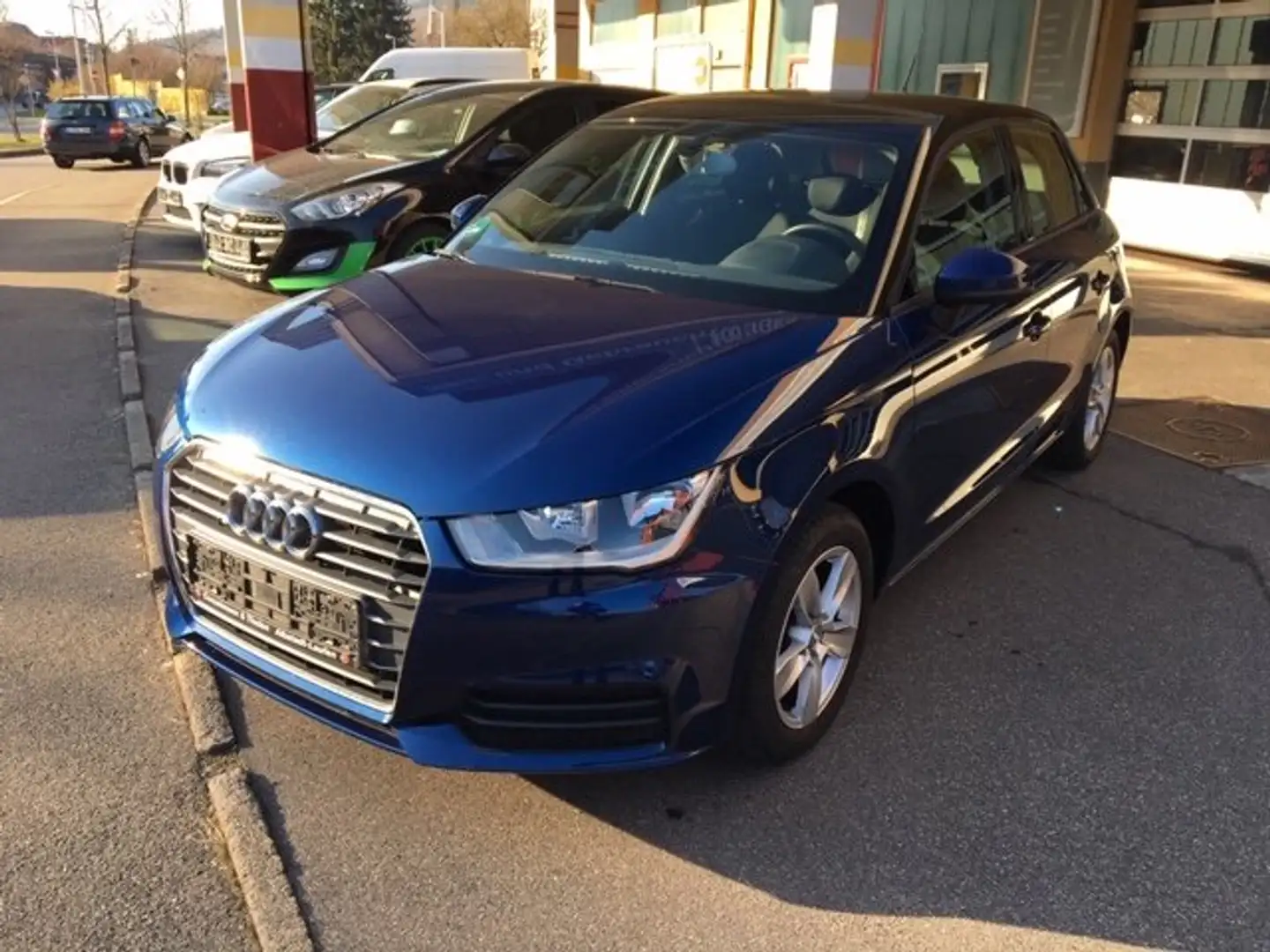 Audi A1 5 Türer blau/schwarz TOP Zustand Blau - 1
