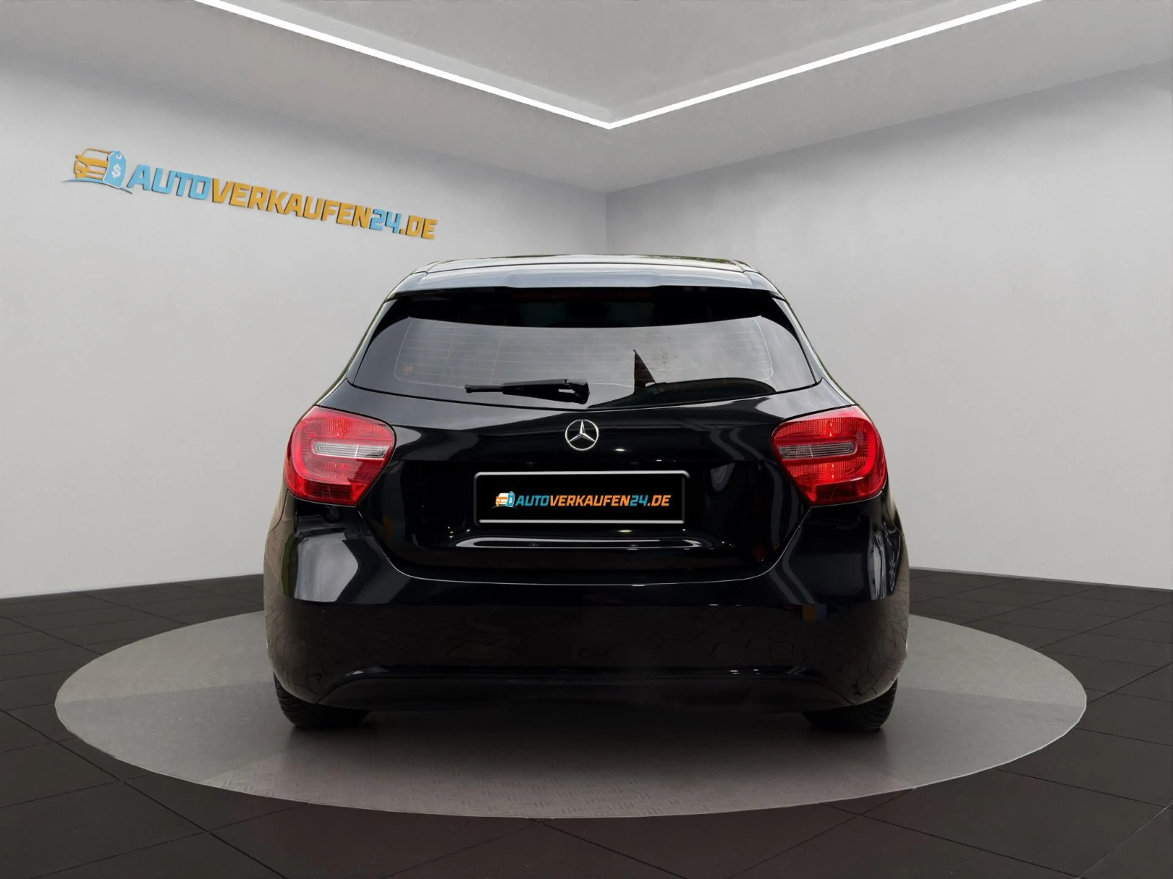 Mercedes-Benz A 180 Style Blue Efficiency PTS SHZ NAVI — photo 6
