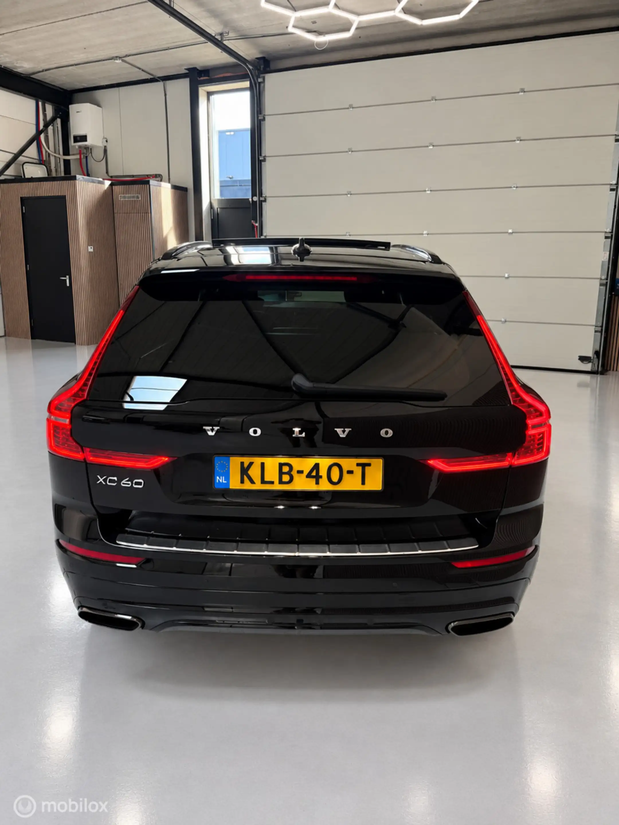 Volvo XC60 2.0 T8 Twin Engine AWD Polestar Engineered — photo 4