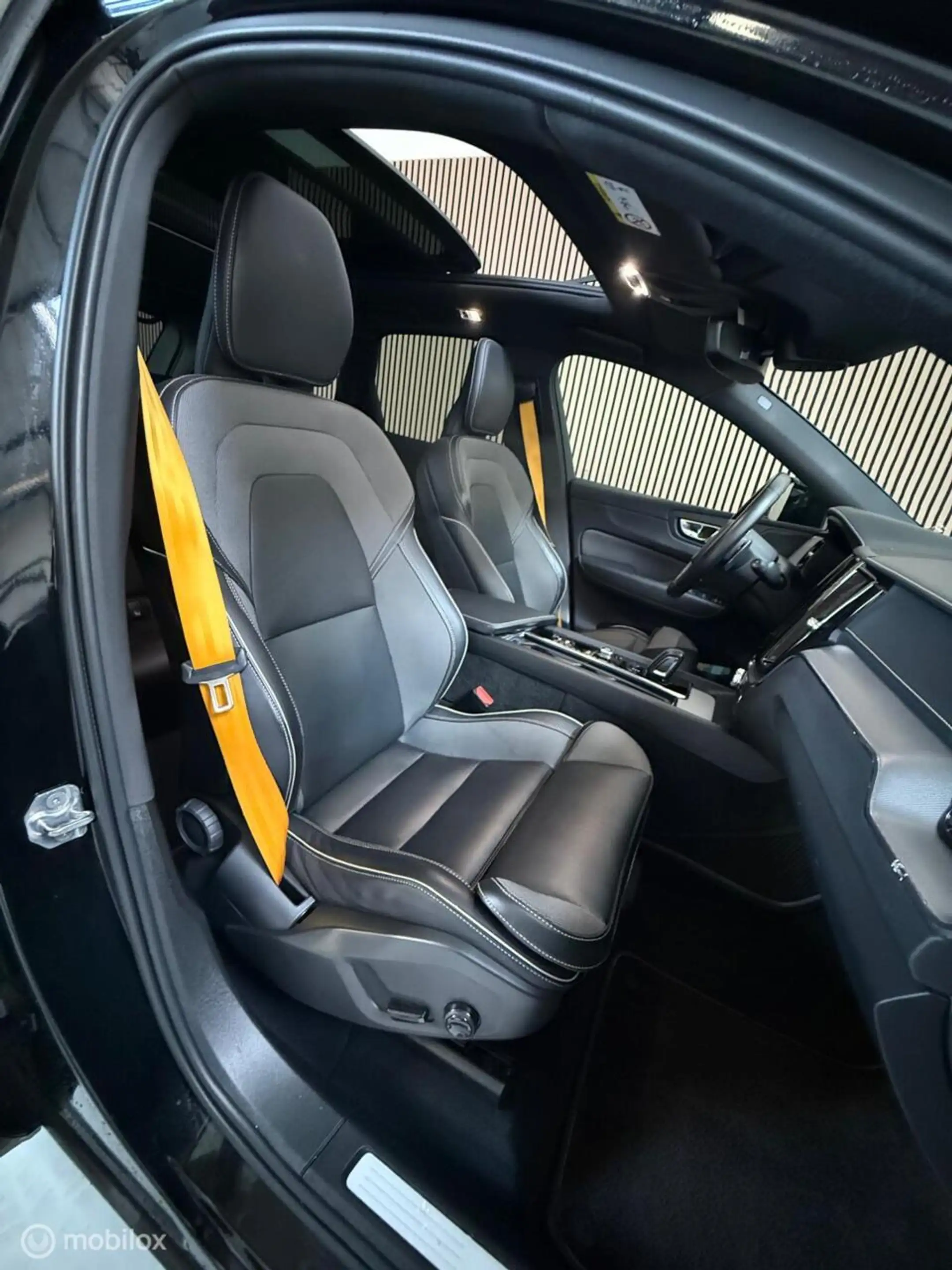 Volvo XC60 2.0 T8 Twin Engine AWD Polestar Engineered — photo 14