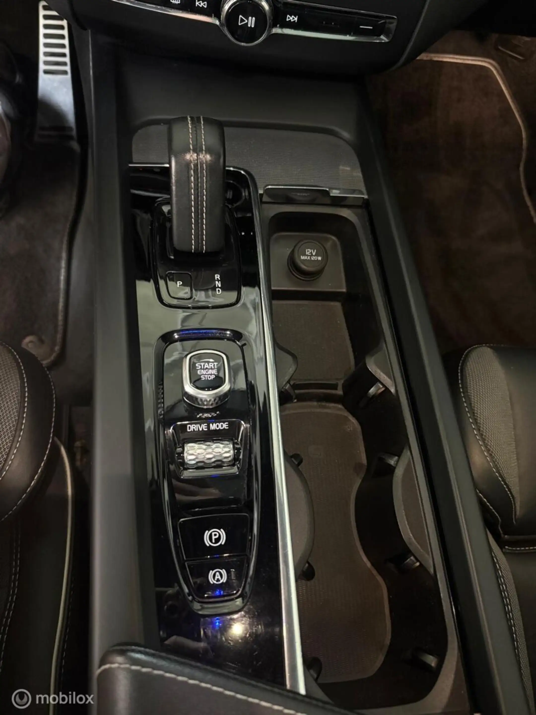 Volvo XC60 2.0 T8 Twin Engine AWD Polestar Engineered — photo 9