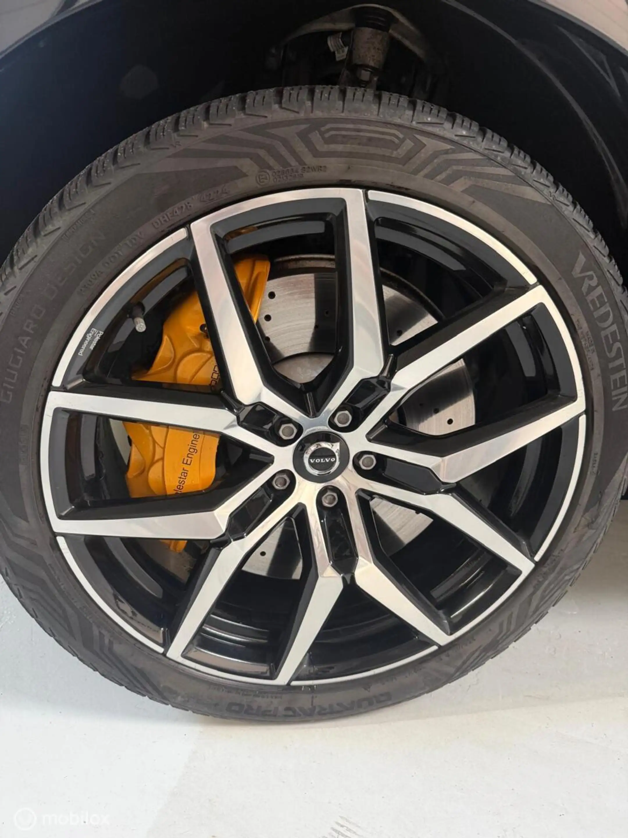 Volvo XC60 2.0 T8 Twin Engine AWD Polestar Engineered — photo 6