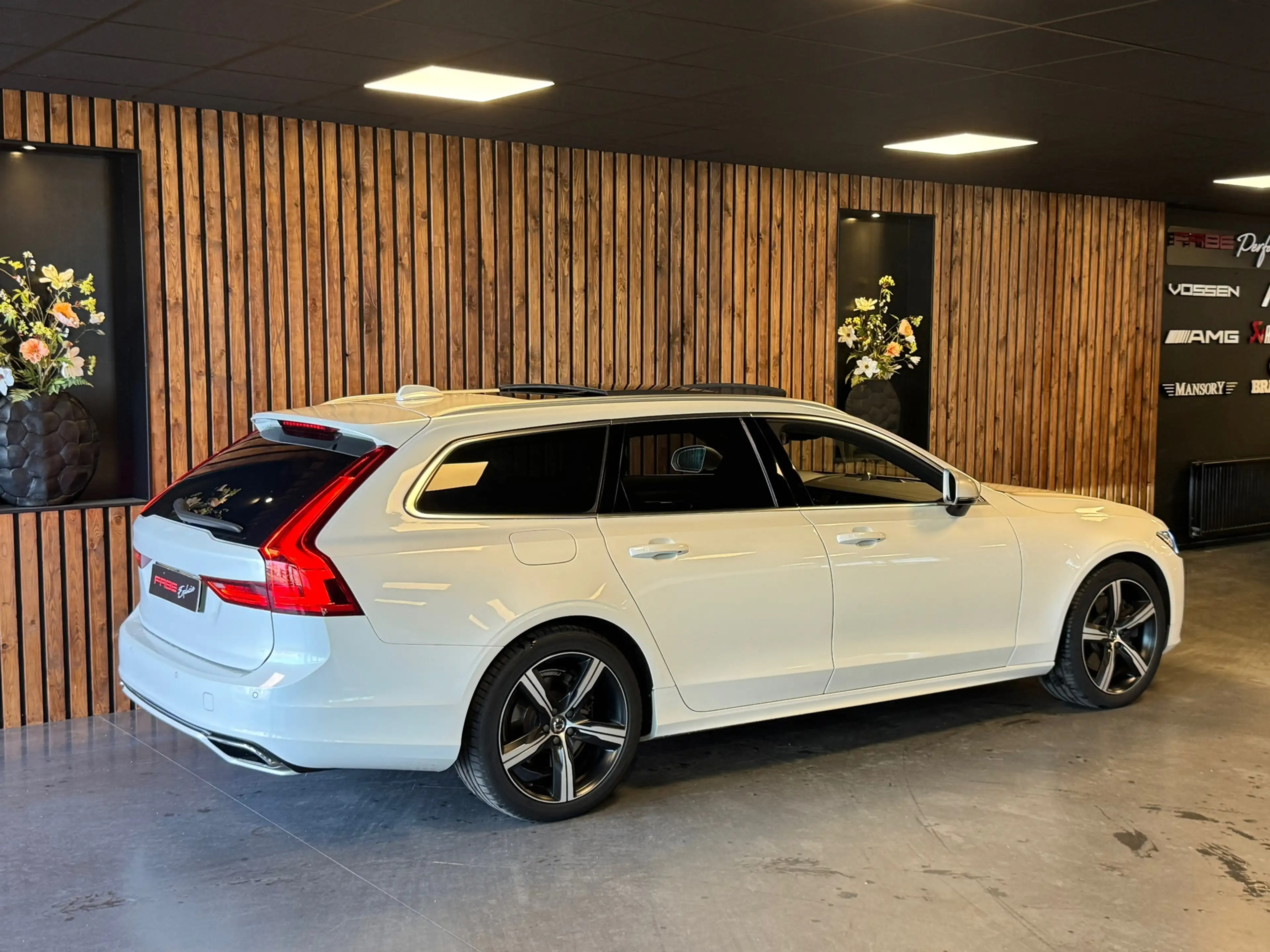 Volvo V90 T6 Polestar l 360 camera l HUD l Luchtvering l Bow — photo 9