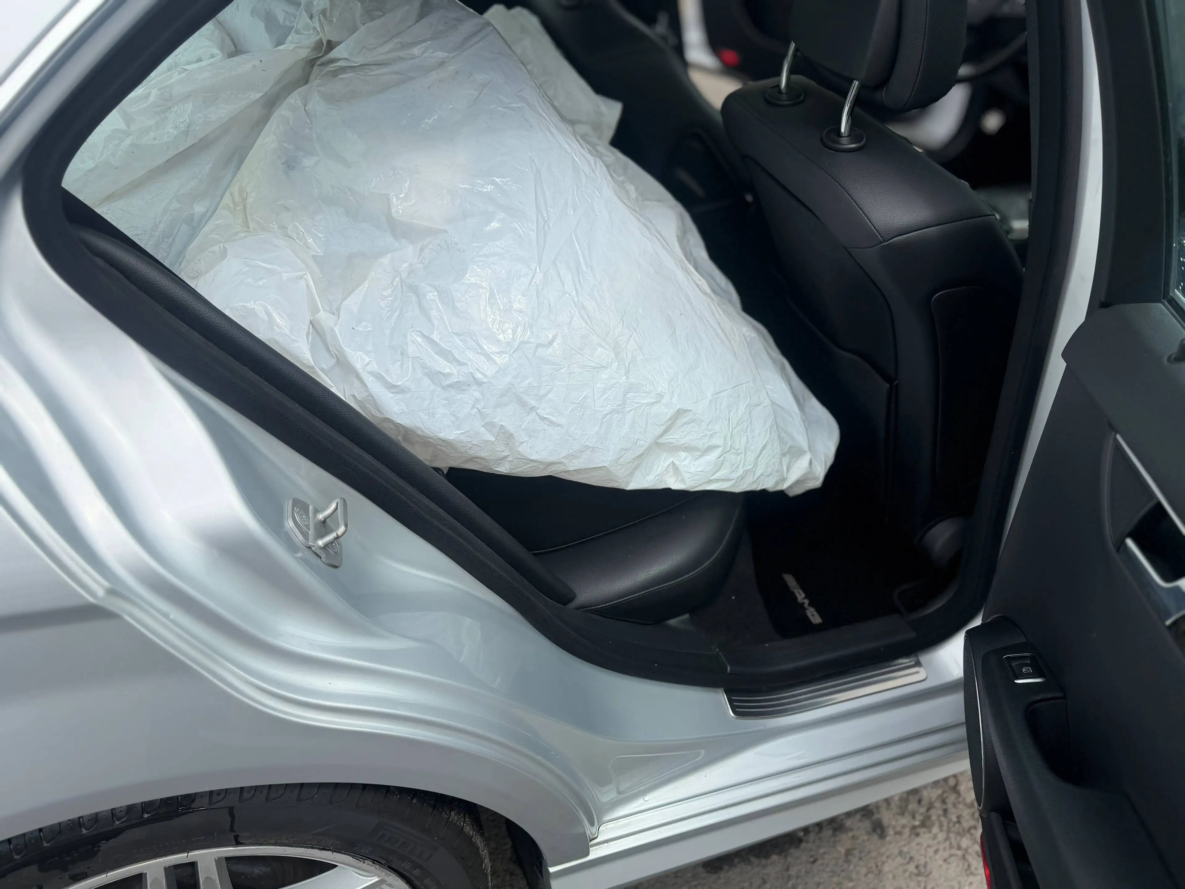 Mercedes-Benz C 300 AVANGARDE AMG Line — photo 14
