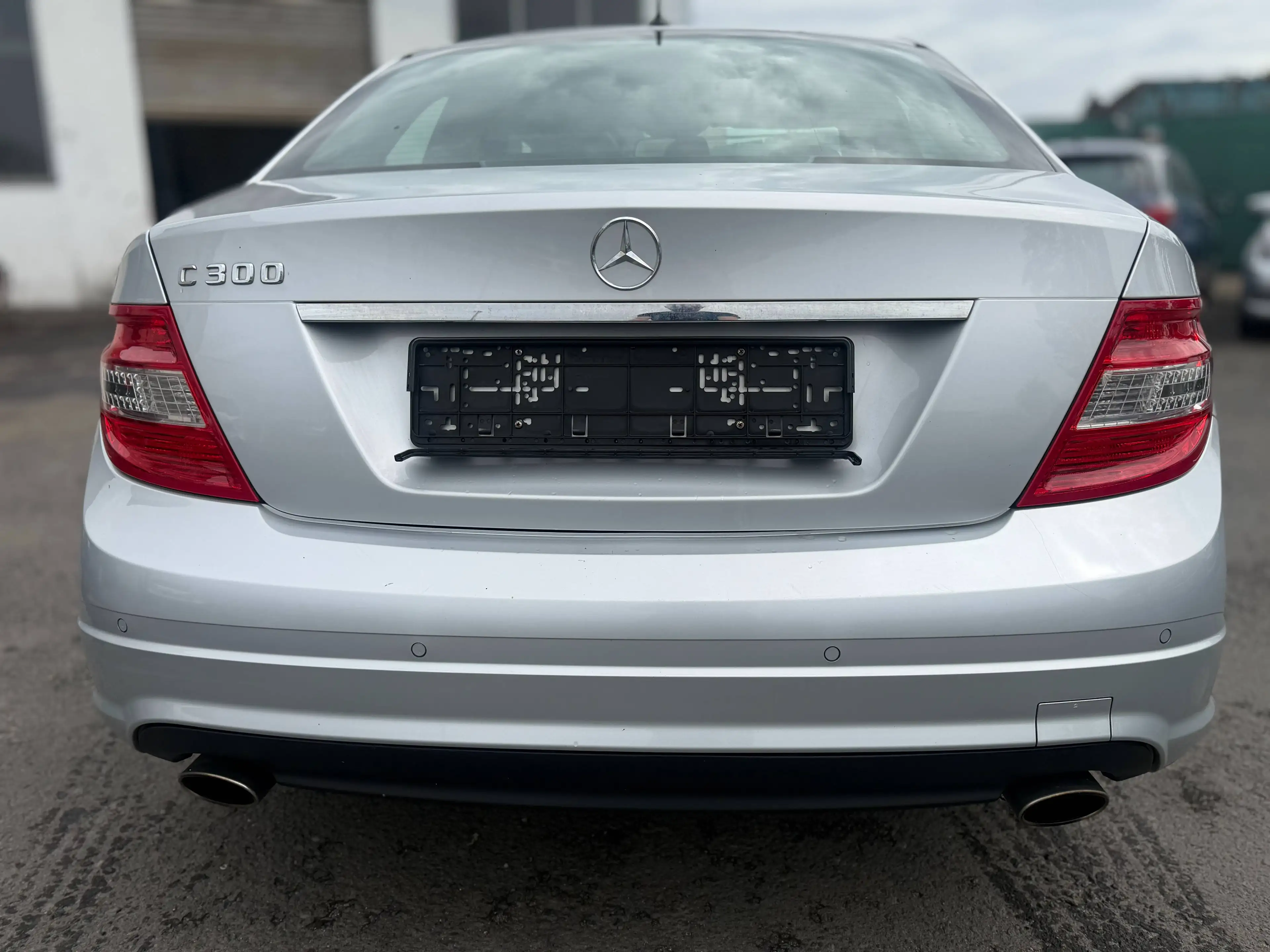 Mercedes-Benz C 300 AVANGARDE AMG Line — photo 4