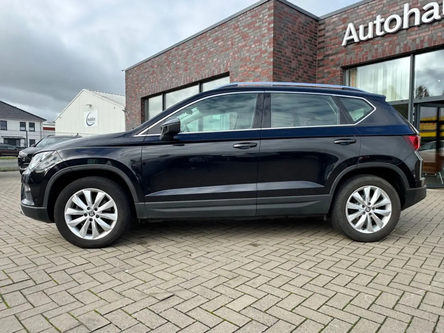 SEAT Ateca Style 4Drive *AHK*LEDER*Navi* Schwarz - 2