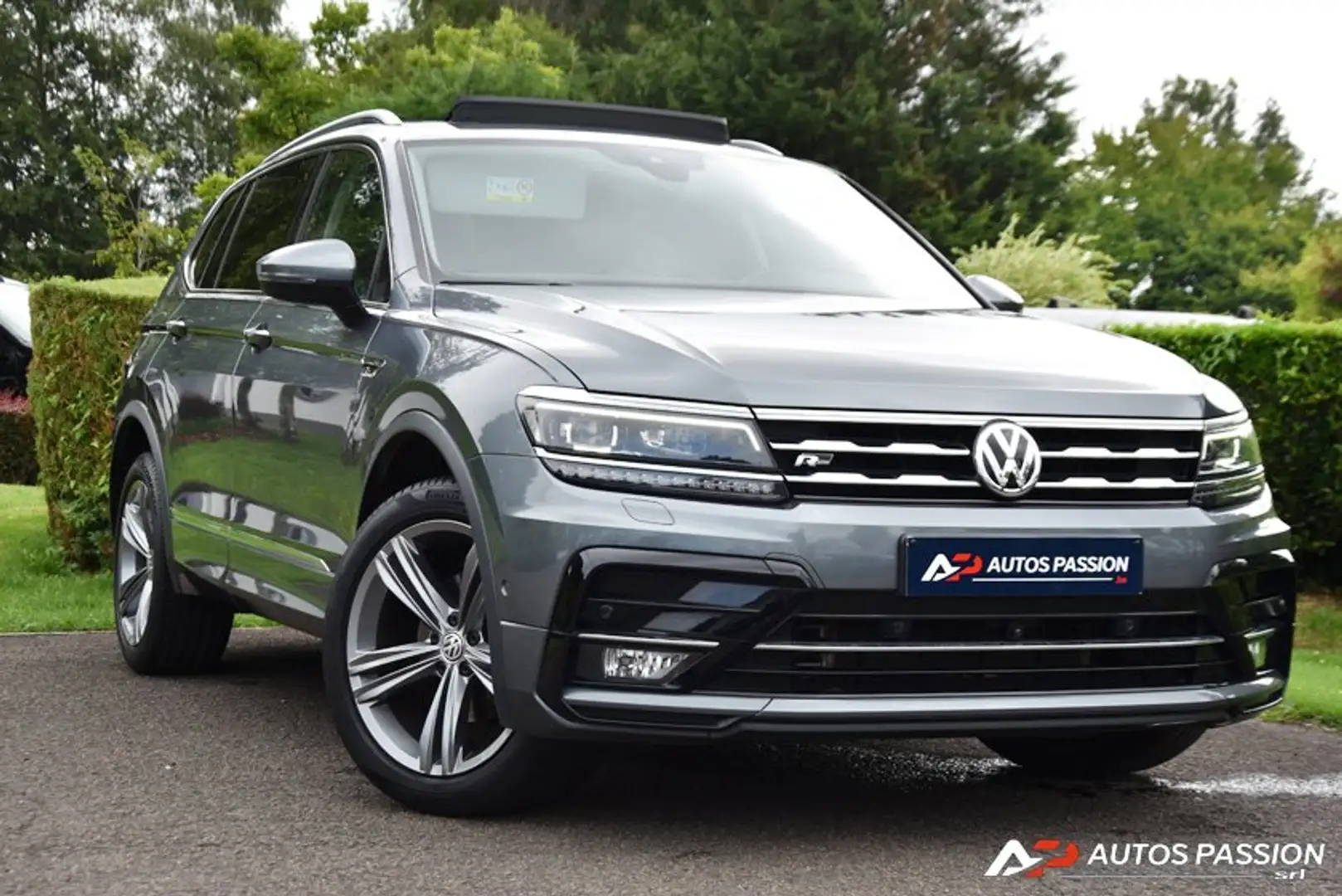 Volkswagen Tiguan Allspace 1.5 TSI R-Line | 360° View | Toit ouvrant ! Gris - 1